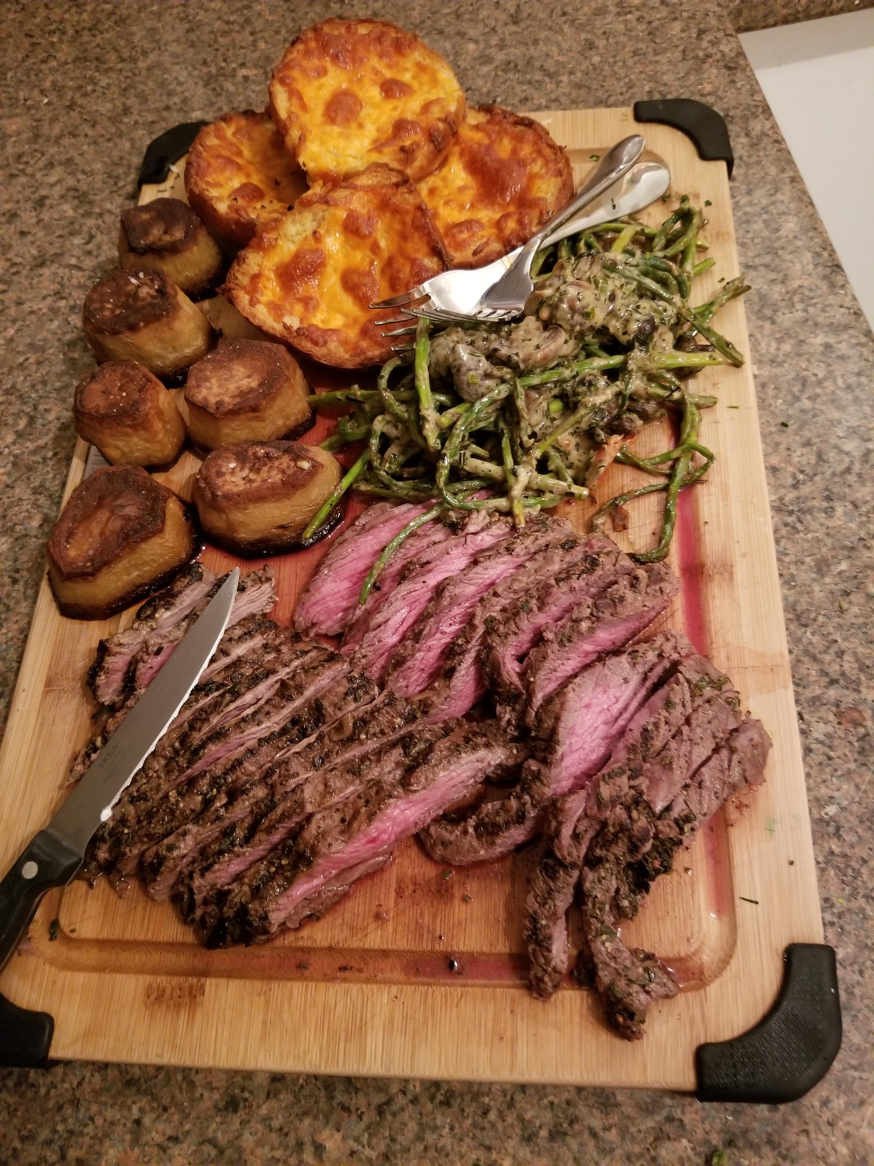 Skirt steaks (medrare) fondant potatoes, asperagus&mushrooms in a