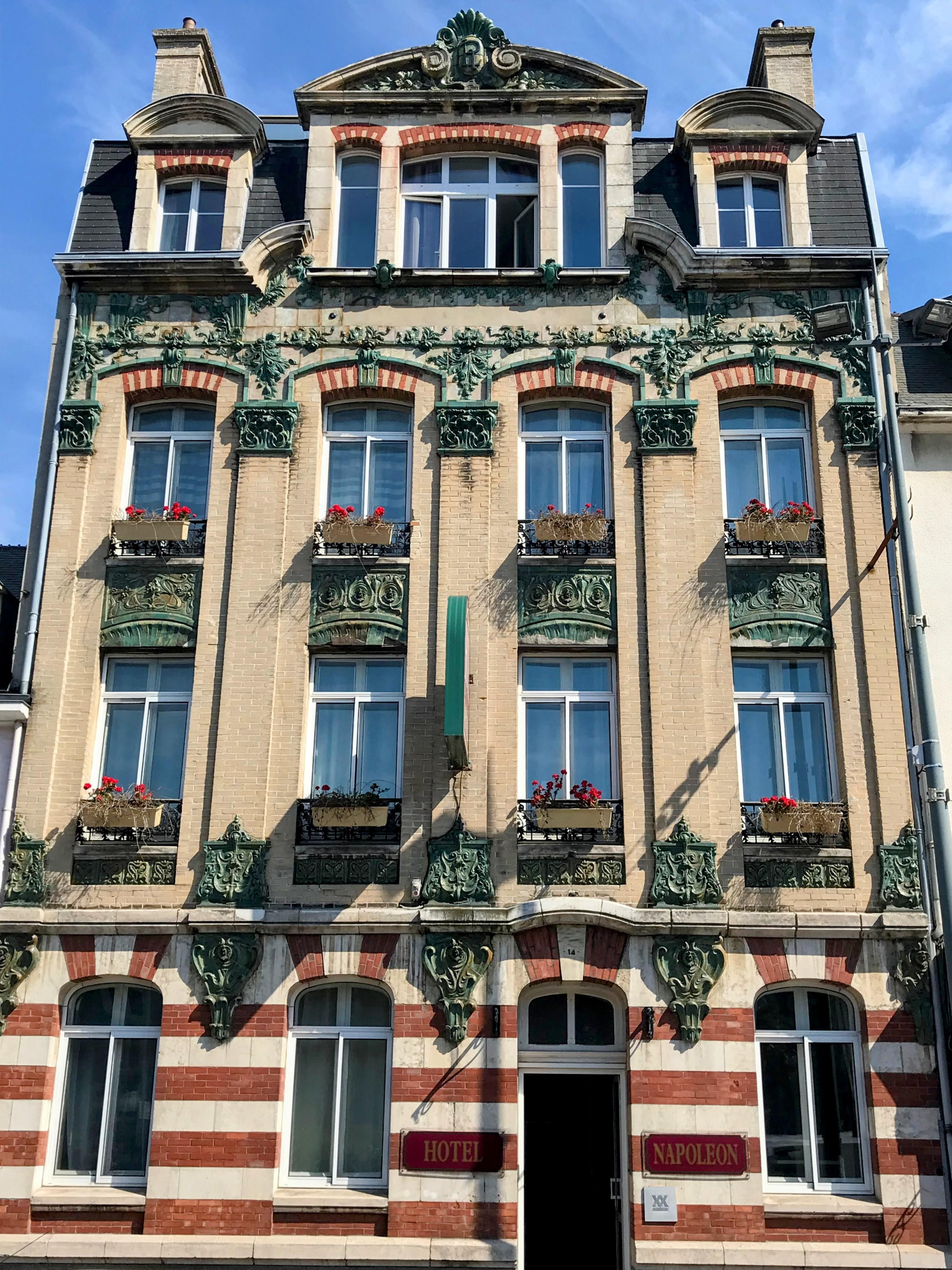 hotel napoleon, cherbourg, france r/ArchitecturePorn