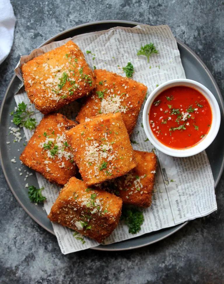 There’s vegan lasagna. Then there’s Deep Fried Vegan Lasagna 🤤 r