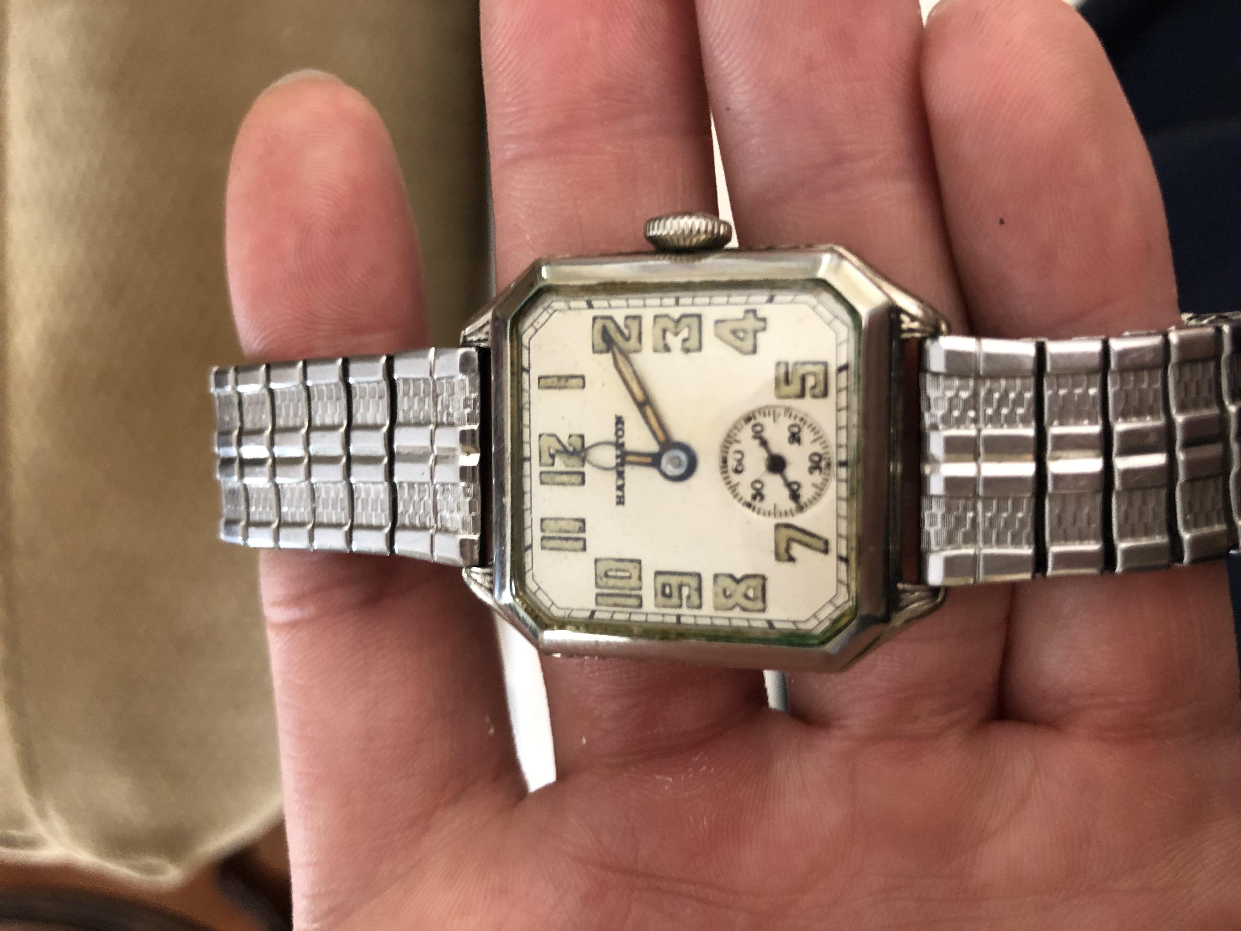Need help identifying this vintage Hamilton watch r/VintageWatches