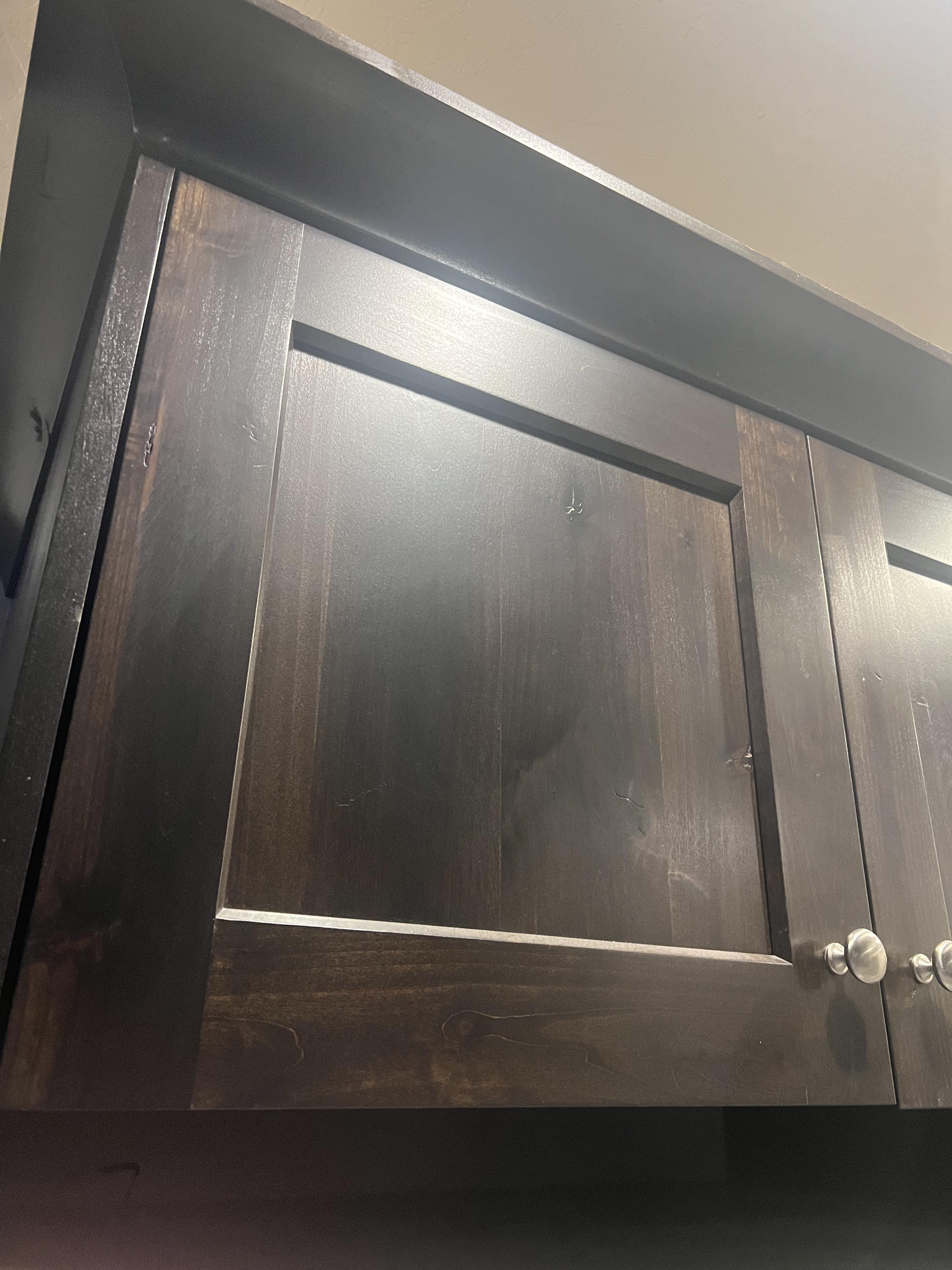 Advise needed is this a laminate If so what’s the best way to