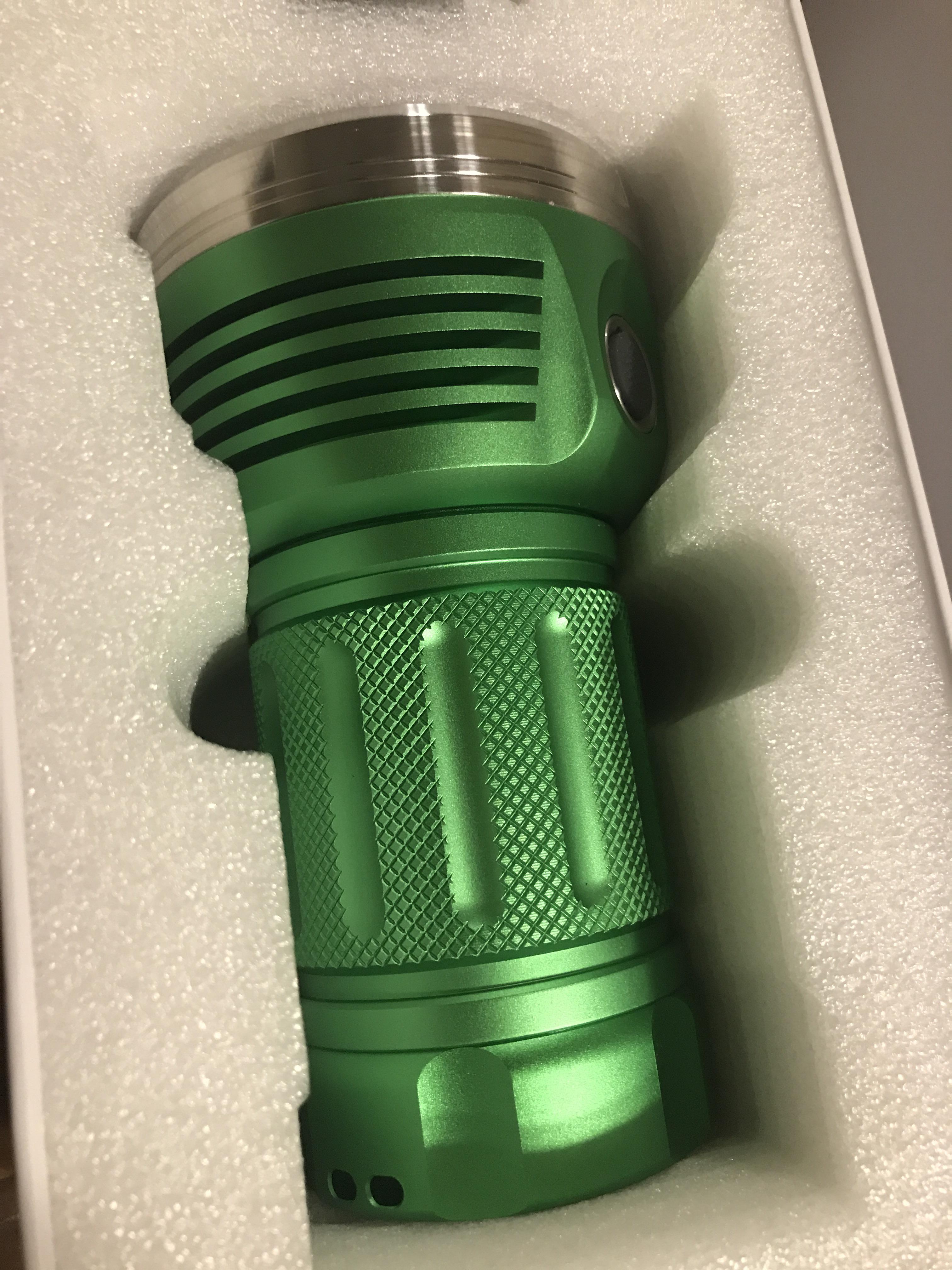I really like green. flashlight
