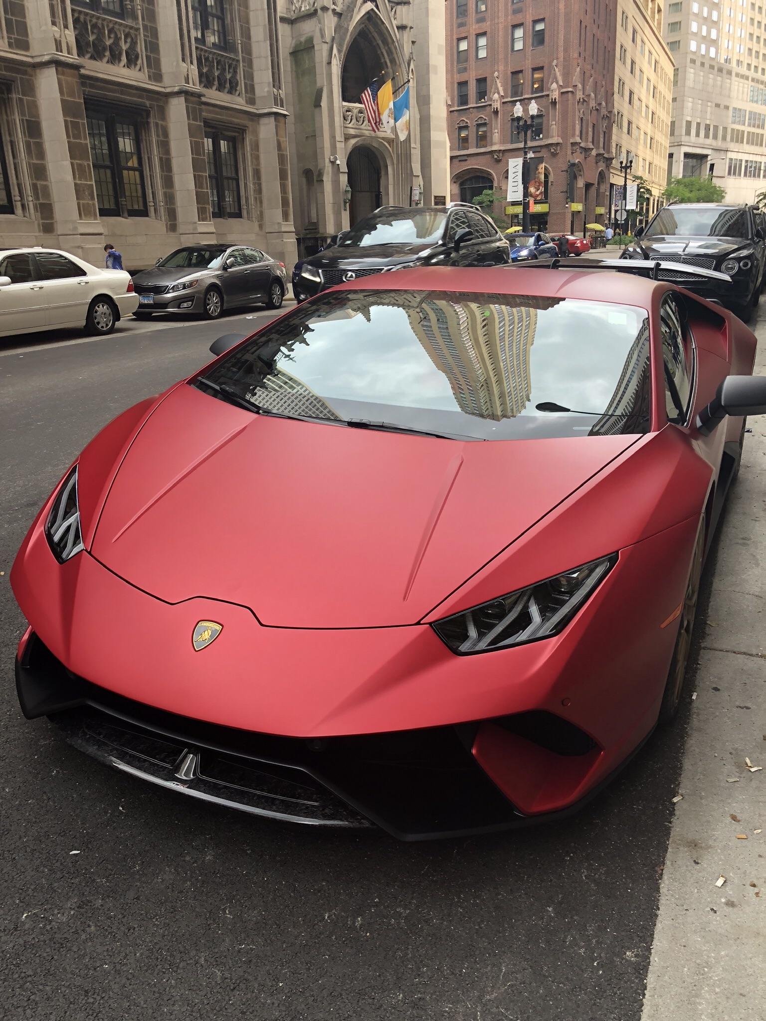 Huracan Performante Red