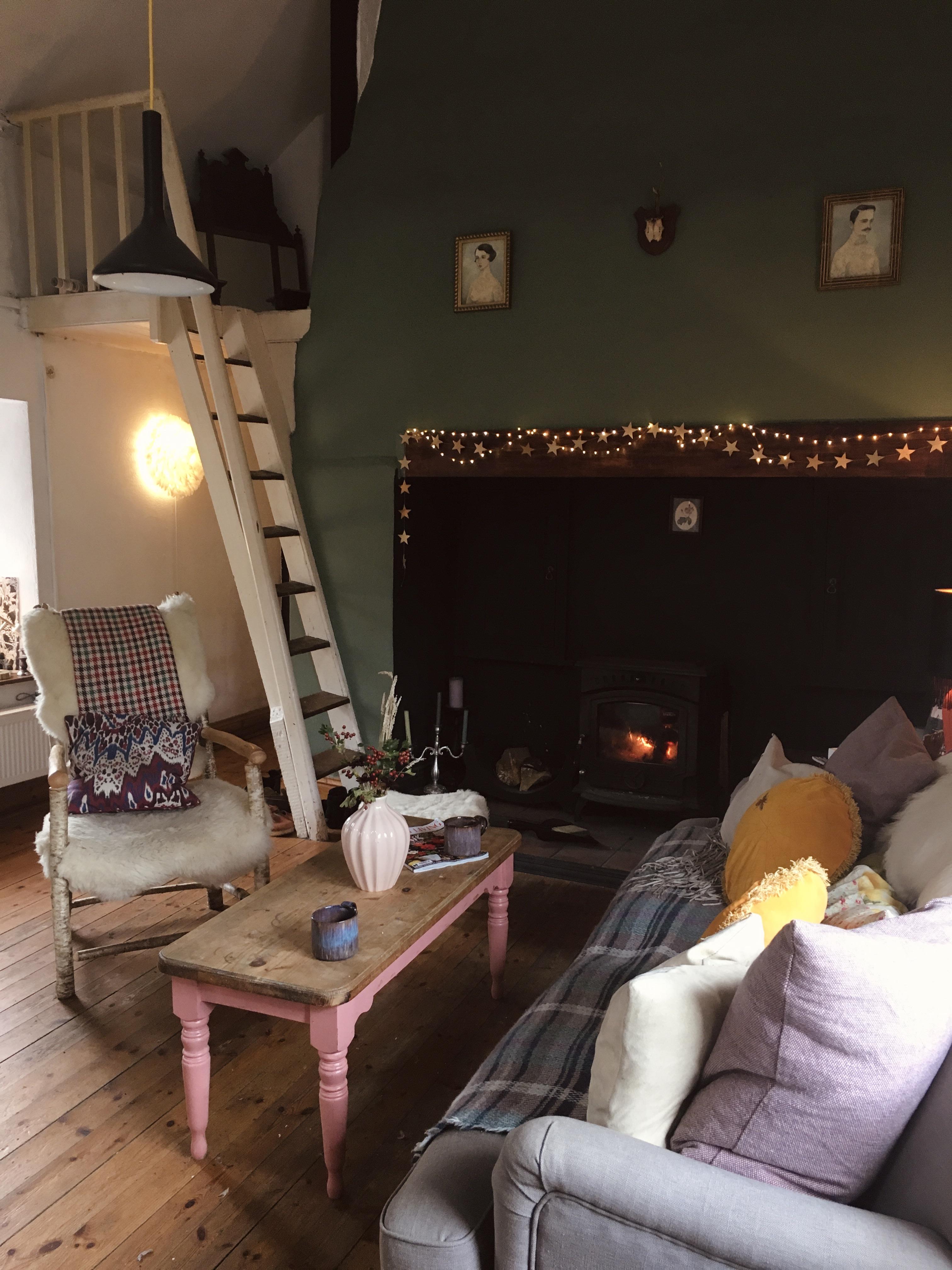 Living room / “Witches Cottage” Ireland r/CozyPlaces