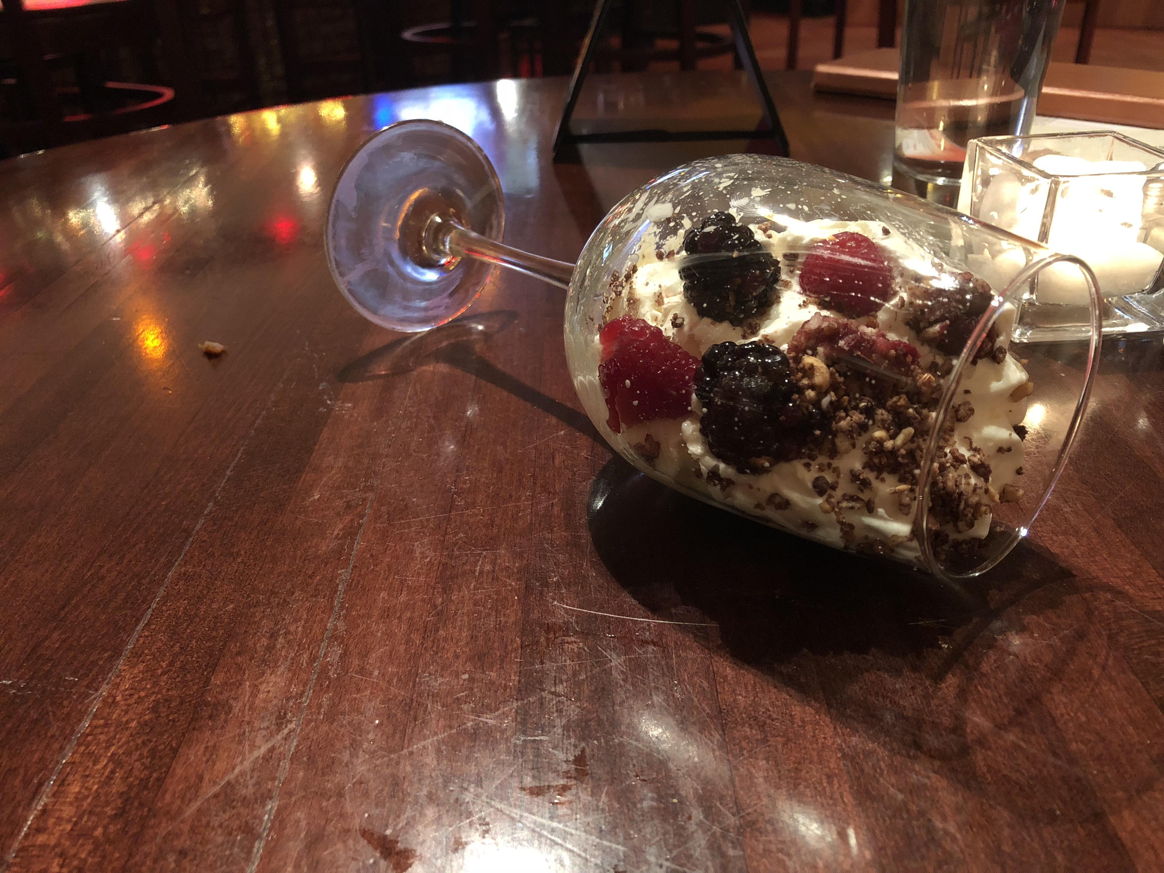 Dessert in a wine glass. r/WeWantPlates