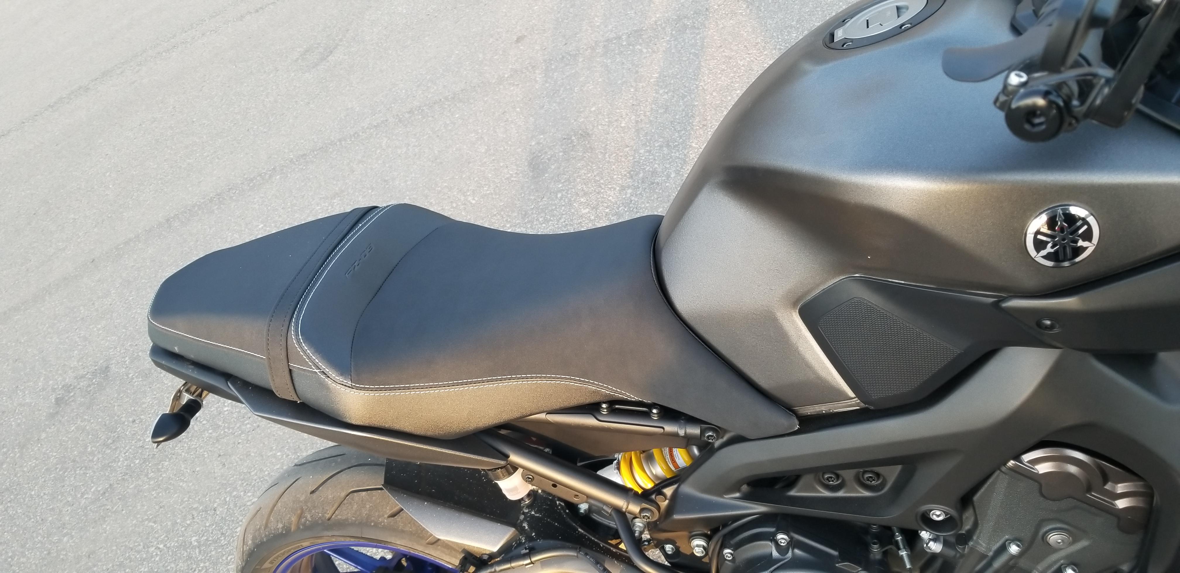 my 2¢ on the 17' comfort seat r/FZ09