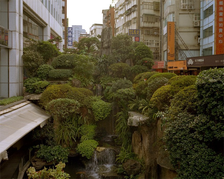 Urban jungle, Taipei, Taiwan interestingasfuck