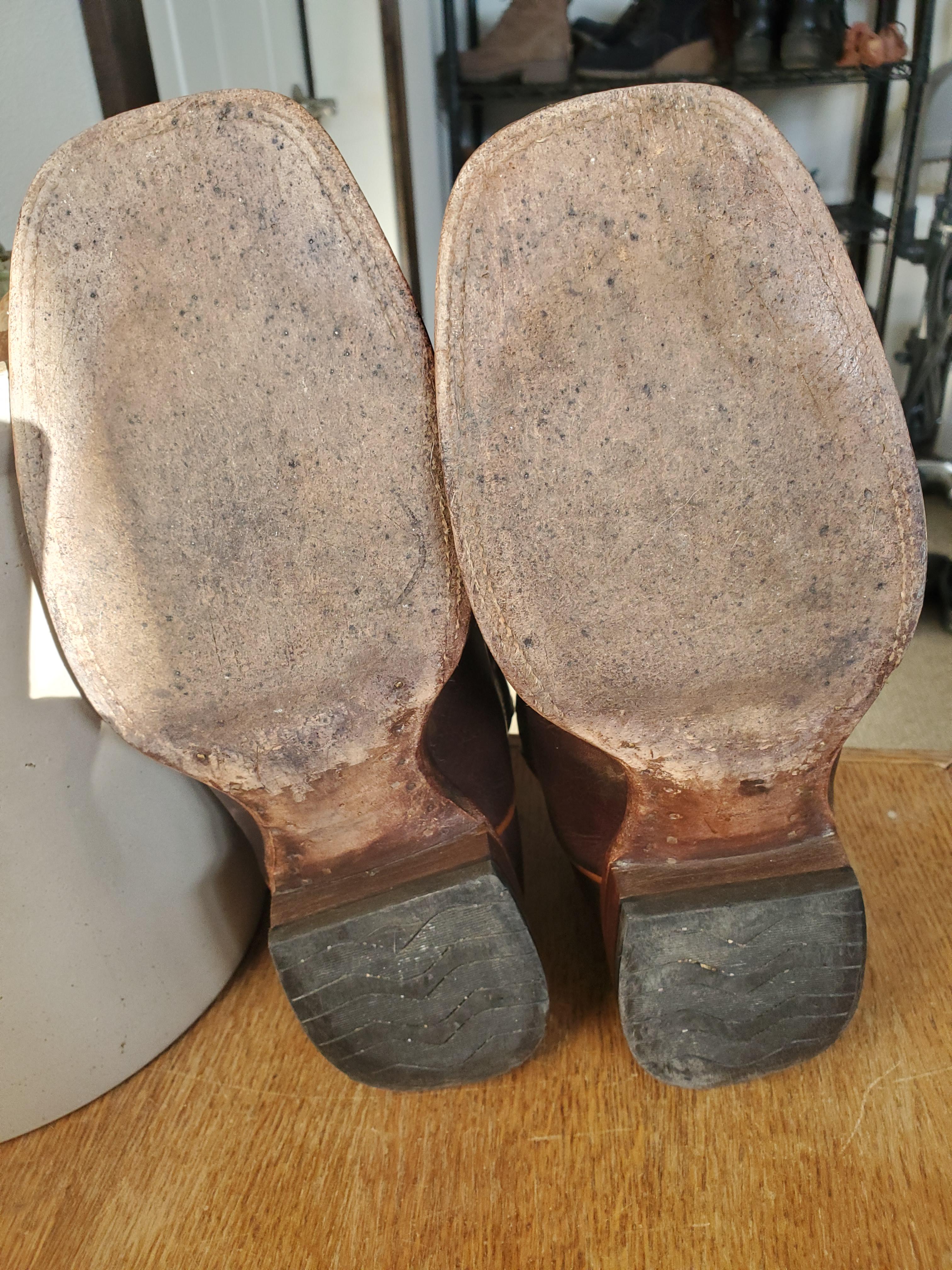 My boots squeak every time I take a step, how do I stop this from