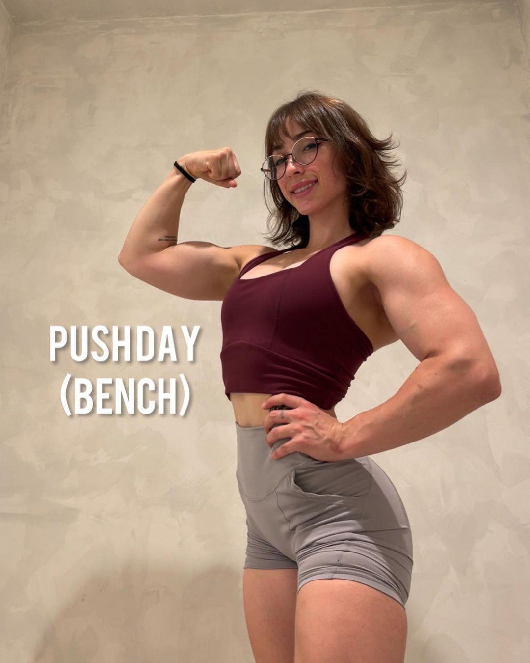 our muscular mommy! : leanbeefpatty