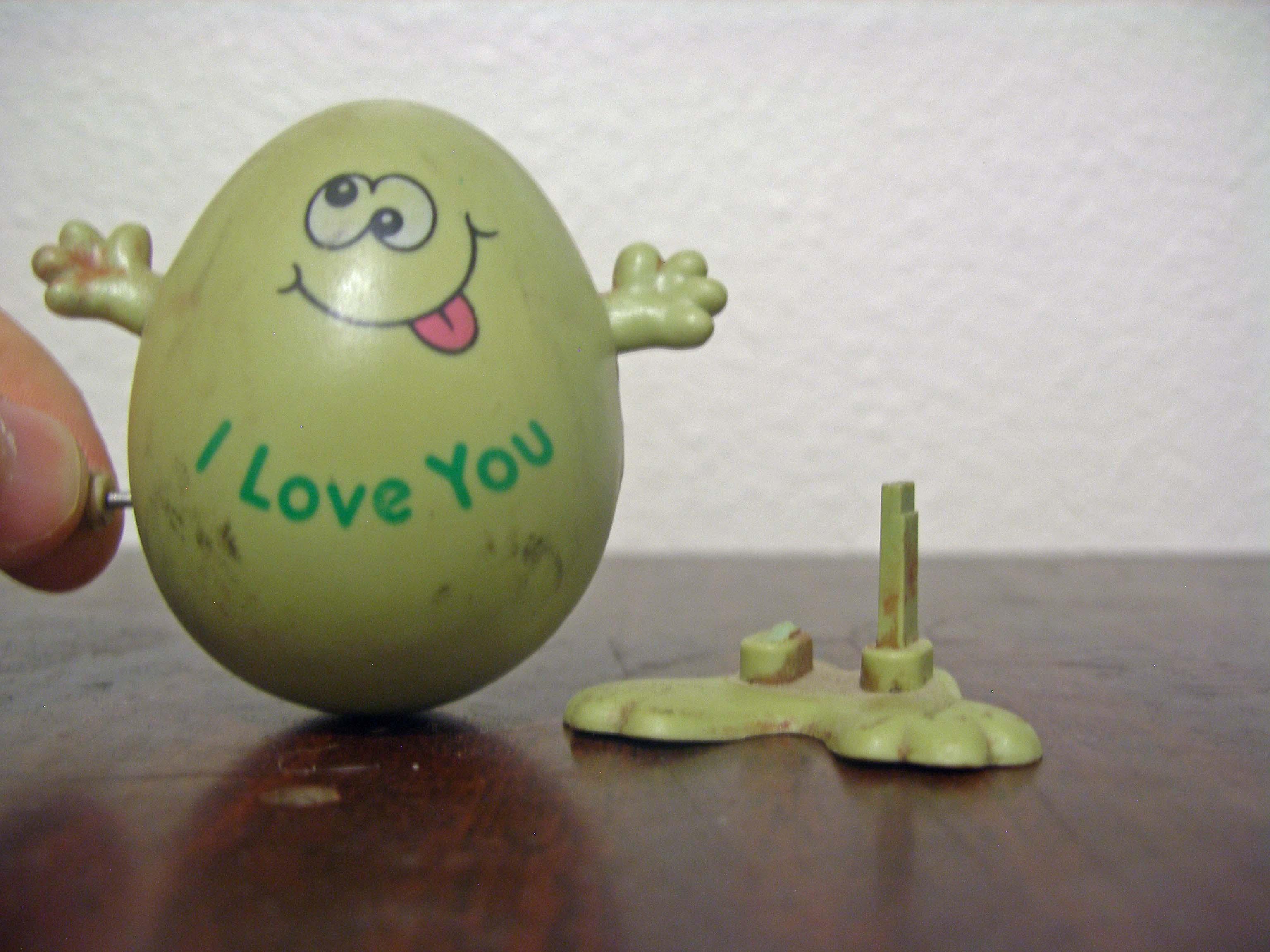 Clockwork egg (broken) toy, apparently made by "Russ Berrie.Co" but