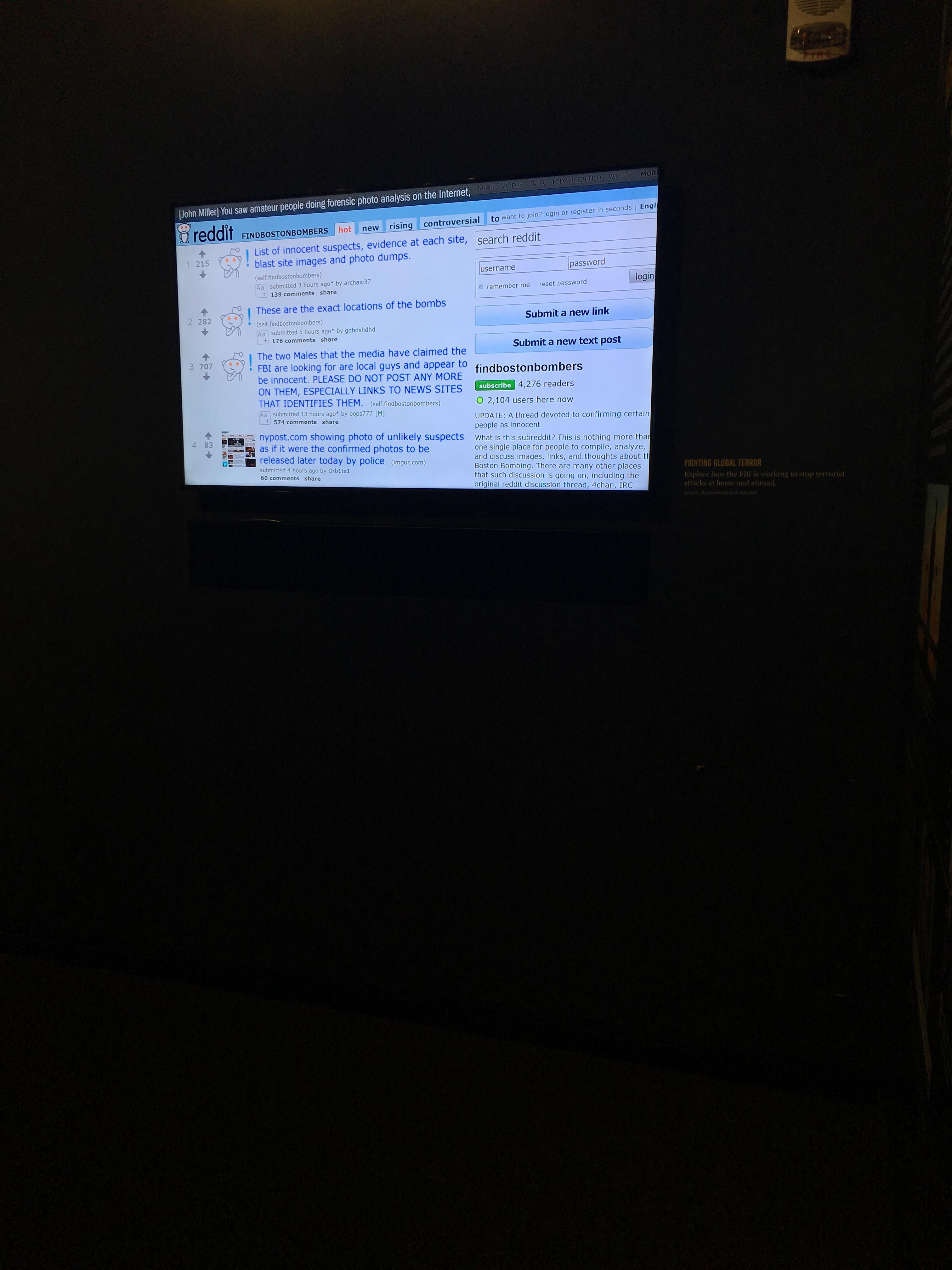 Reddit appears in an exhibit in the Newseum at Washington DC r/pics
