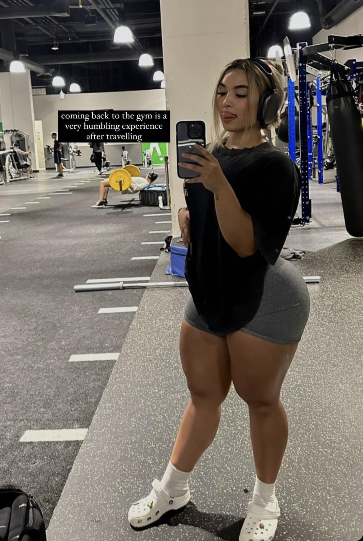 tamara dawn, something weird is going down there😧 : gymsnark