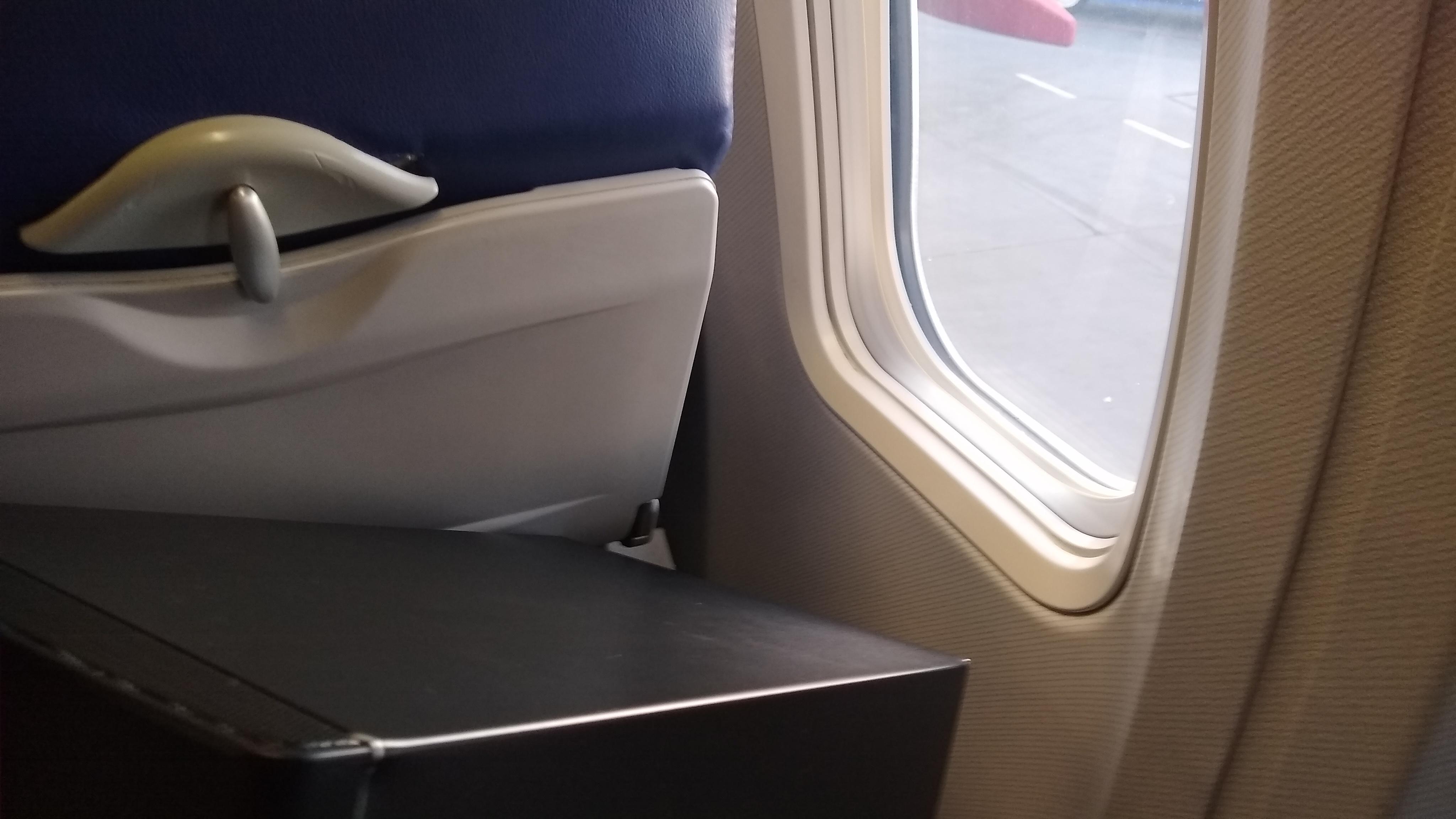 Brought my PC on a plane, coming home from Thanksgiving! Mini ITX ftw