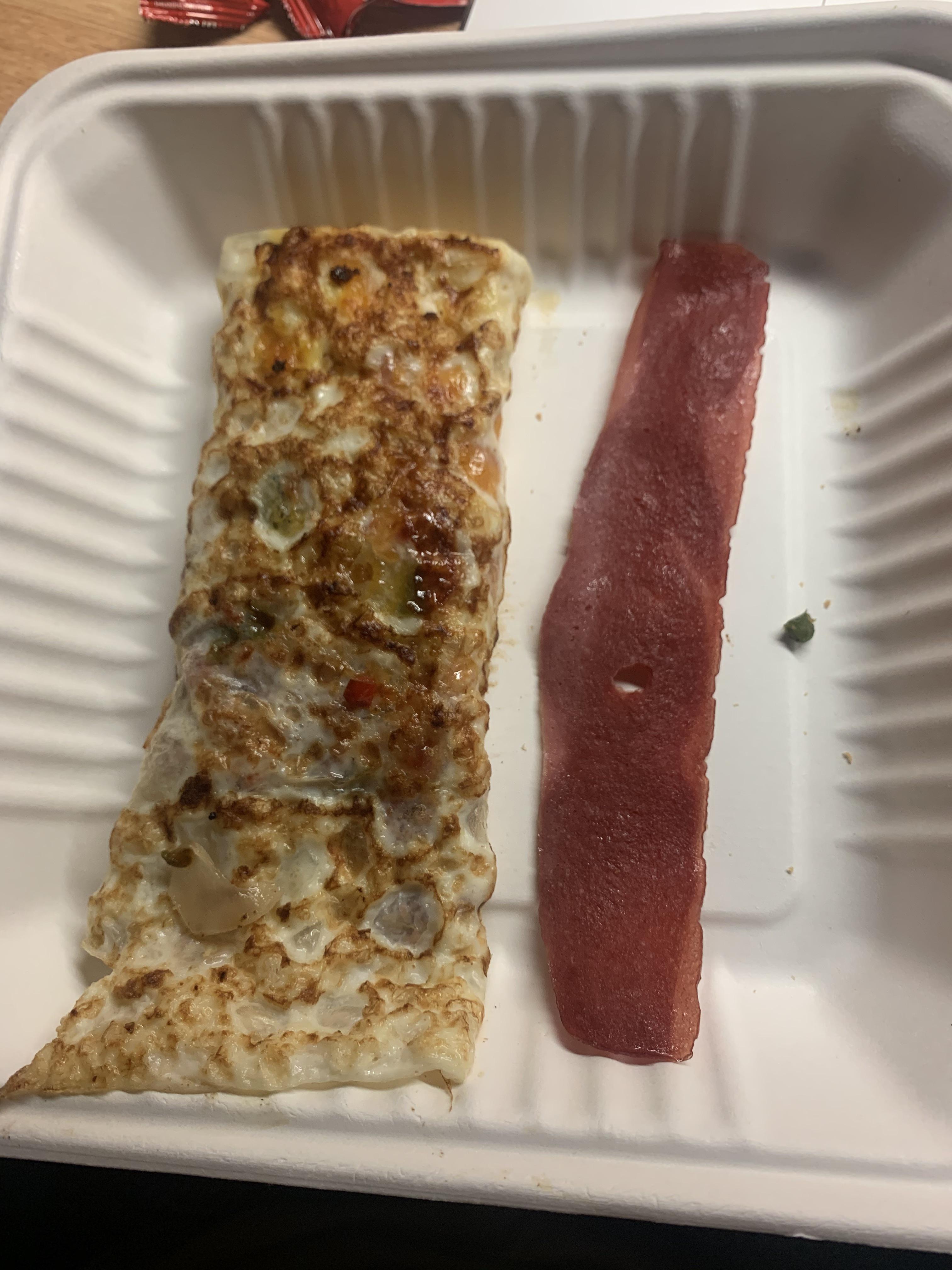 Calories in this egg white omelette with veggies, cheese and ground ham