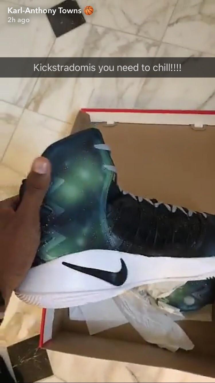 KAT with some new shoes r/timberwolves