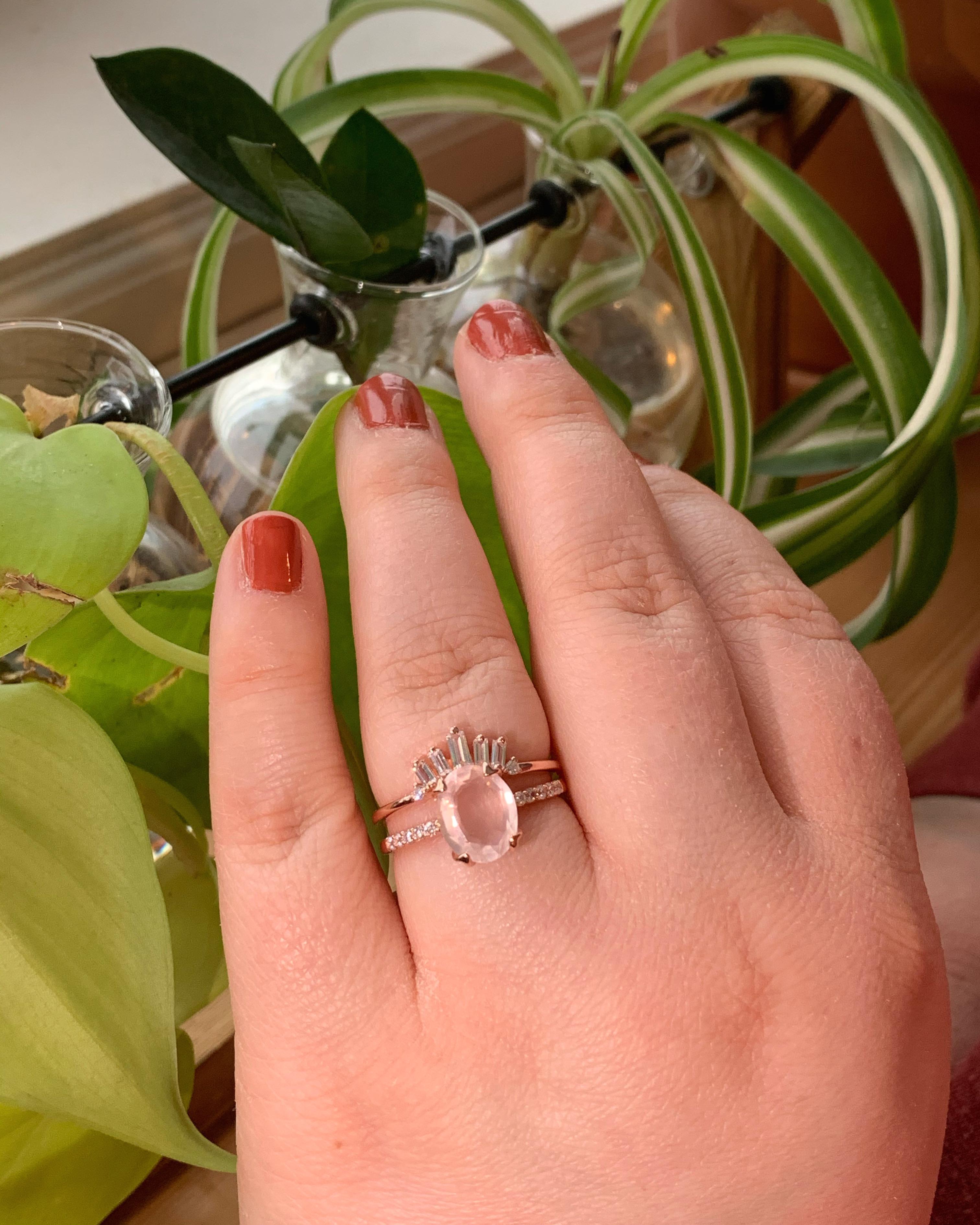 My perfect rose quartz engagement ring 💍 It’s exactly what I would have