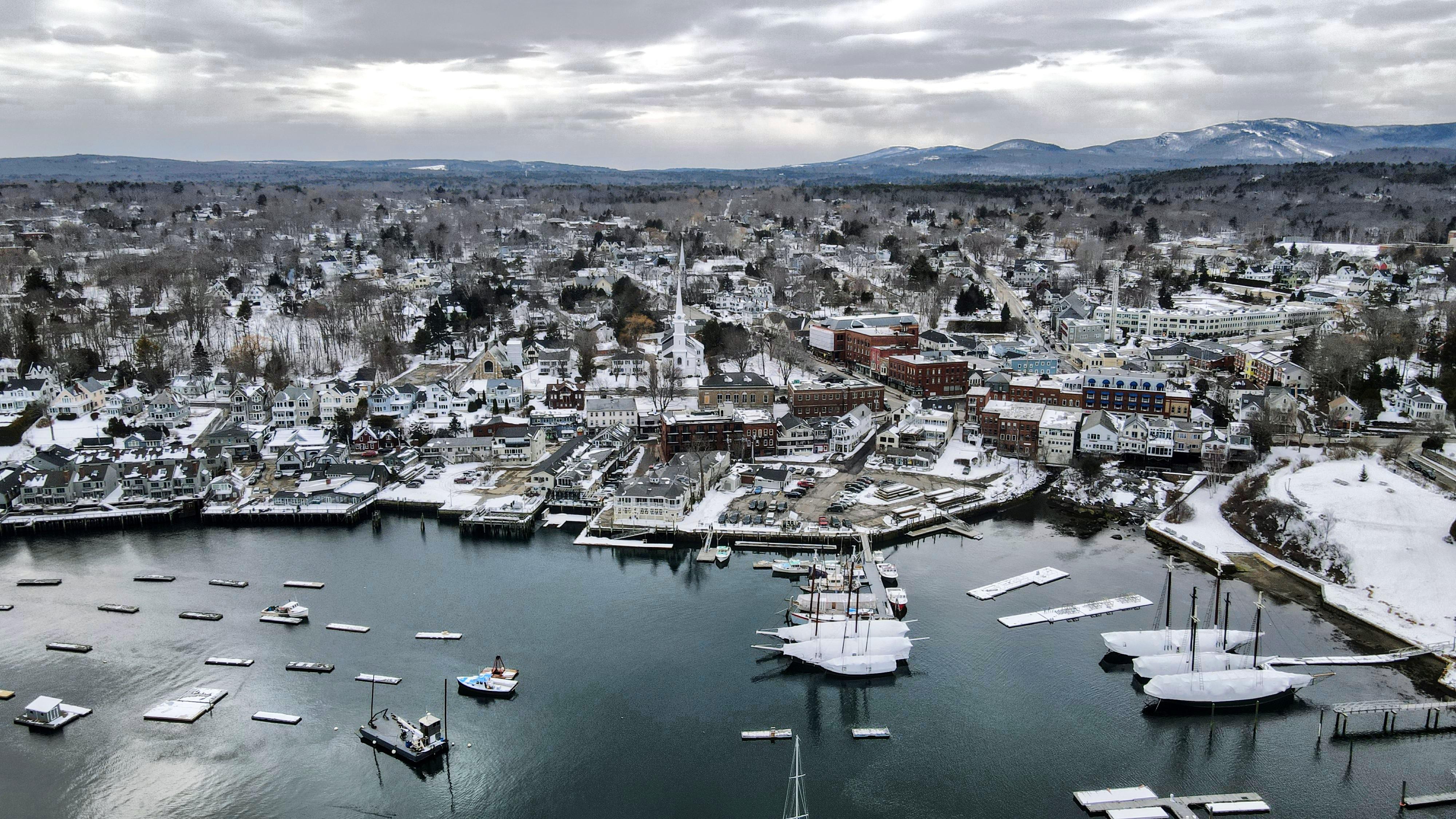 winter harbor Reddit post and comment search SocialGrep