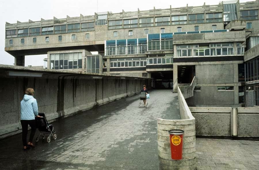 Cumbernauld, Scotland r/UrbanHell