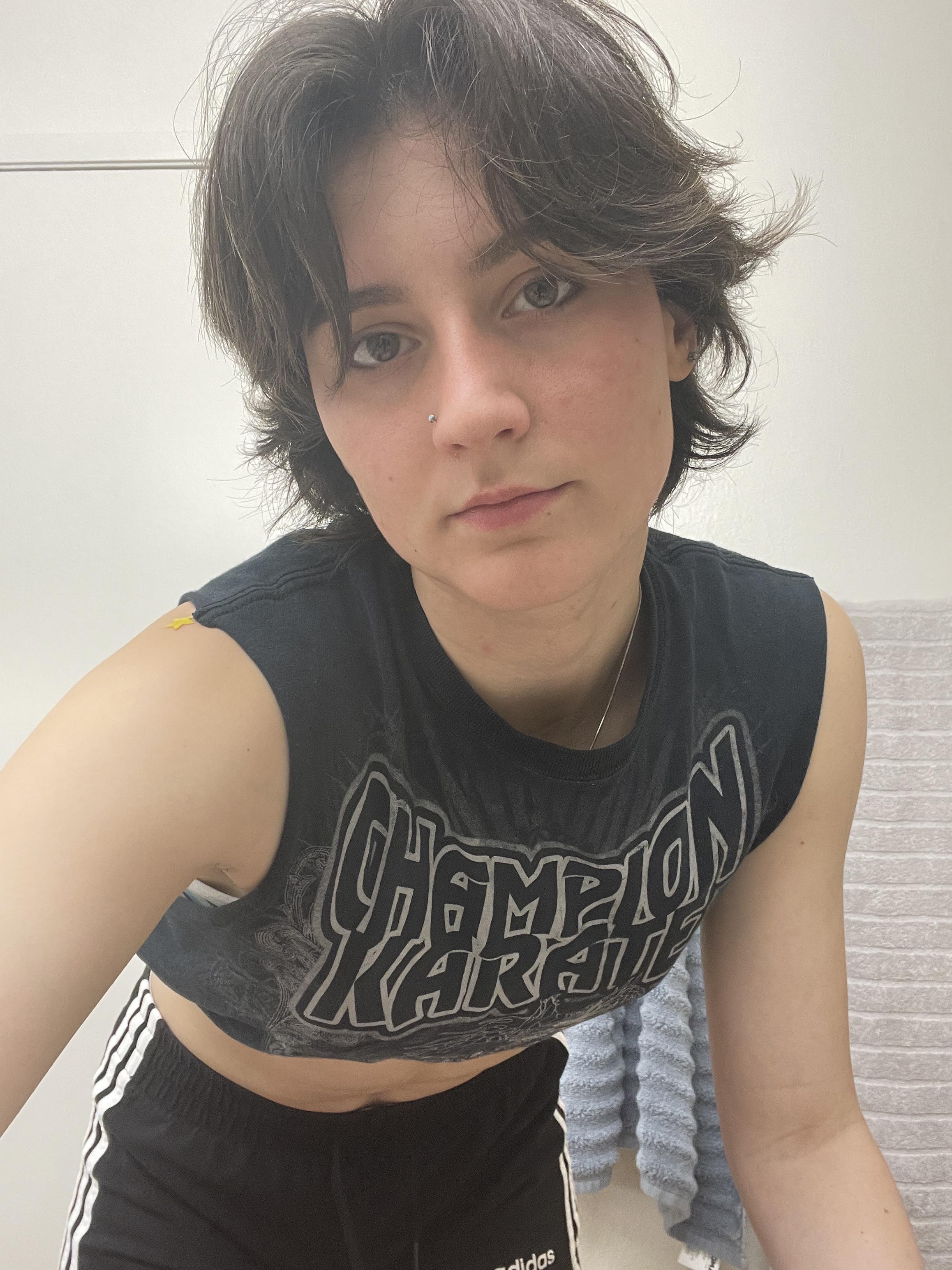 I love being a weird little guy r/Androgynoushotties
