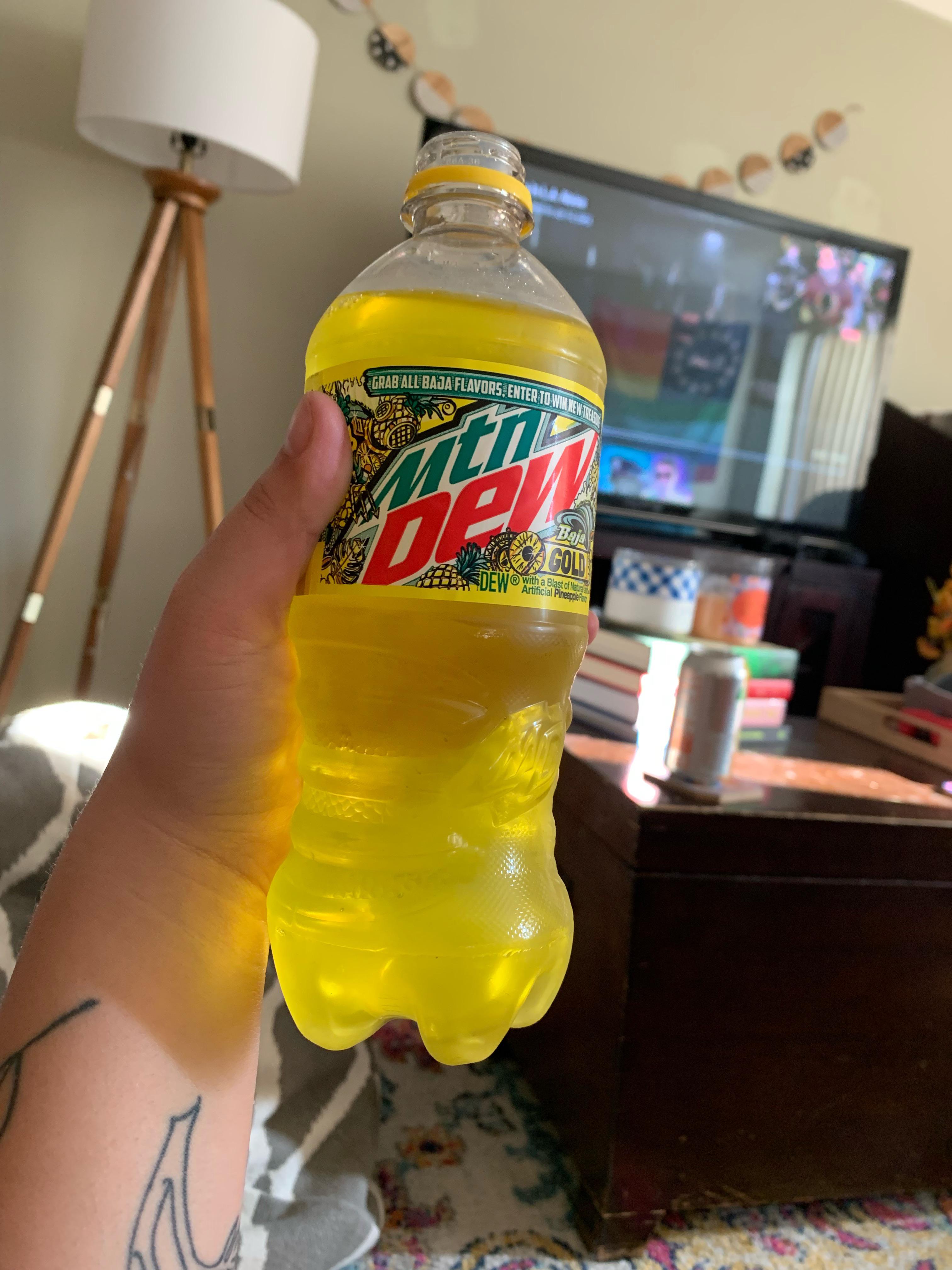 Smells like a pineapple air freshener mountaindew