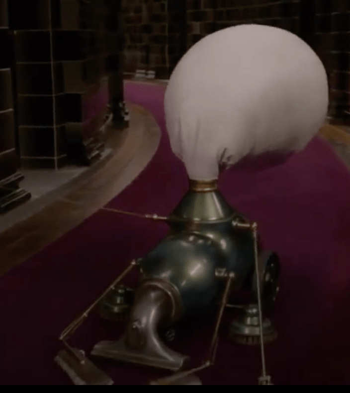 I love the vacuum cleaner! r/FantasticBeasts