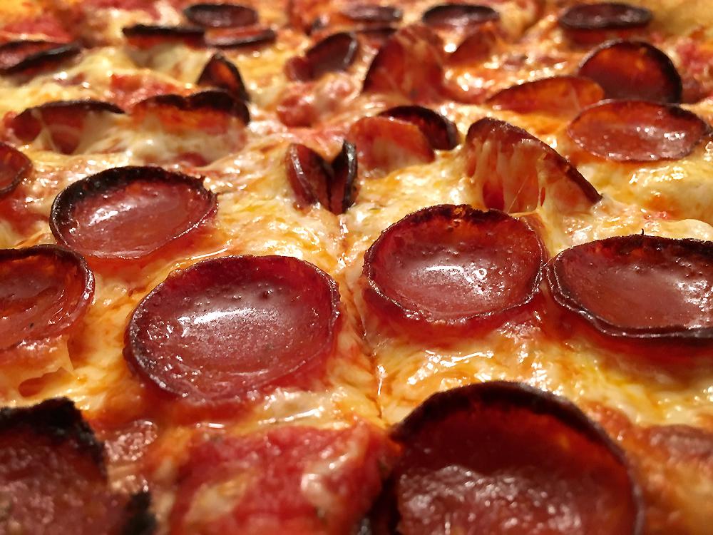 Loving Boar's Head pepperoni! Beautiful cups. [Homemade] r/Pizza