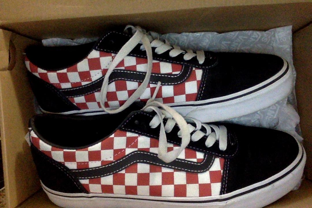 First pair of Vans I've ever owned! Opinions? r/Vans