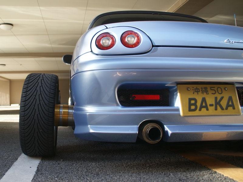 The proper way to use spacers. r/Shitty_Car_Mods