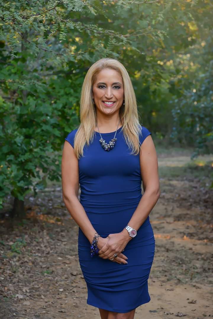 Cute Blonde Milf : WomenWithWatches