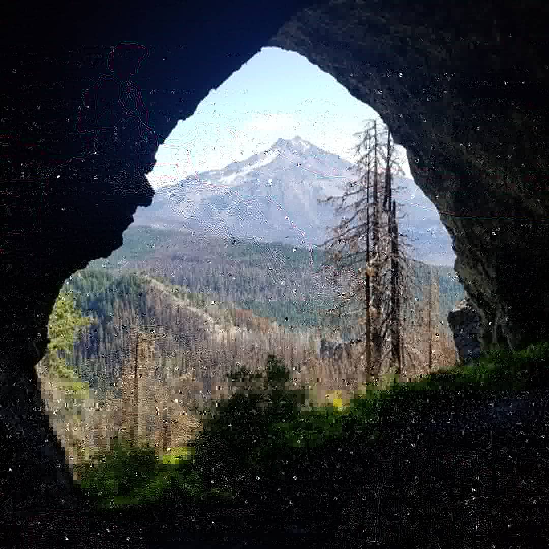 Conquering my fear of being underground! r/pics