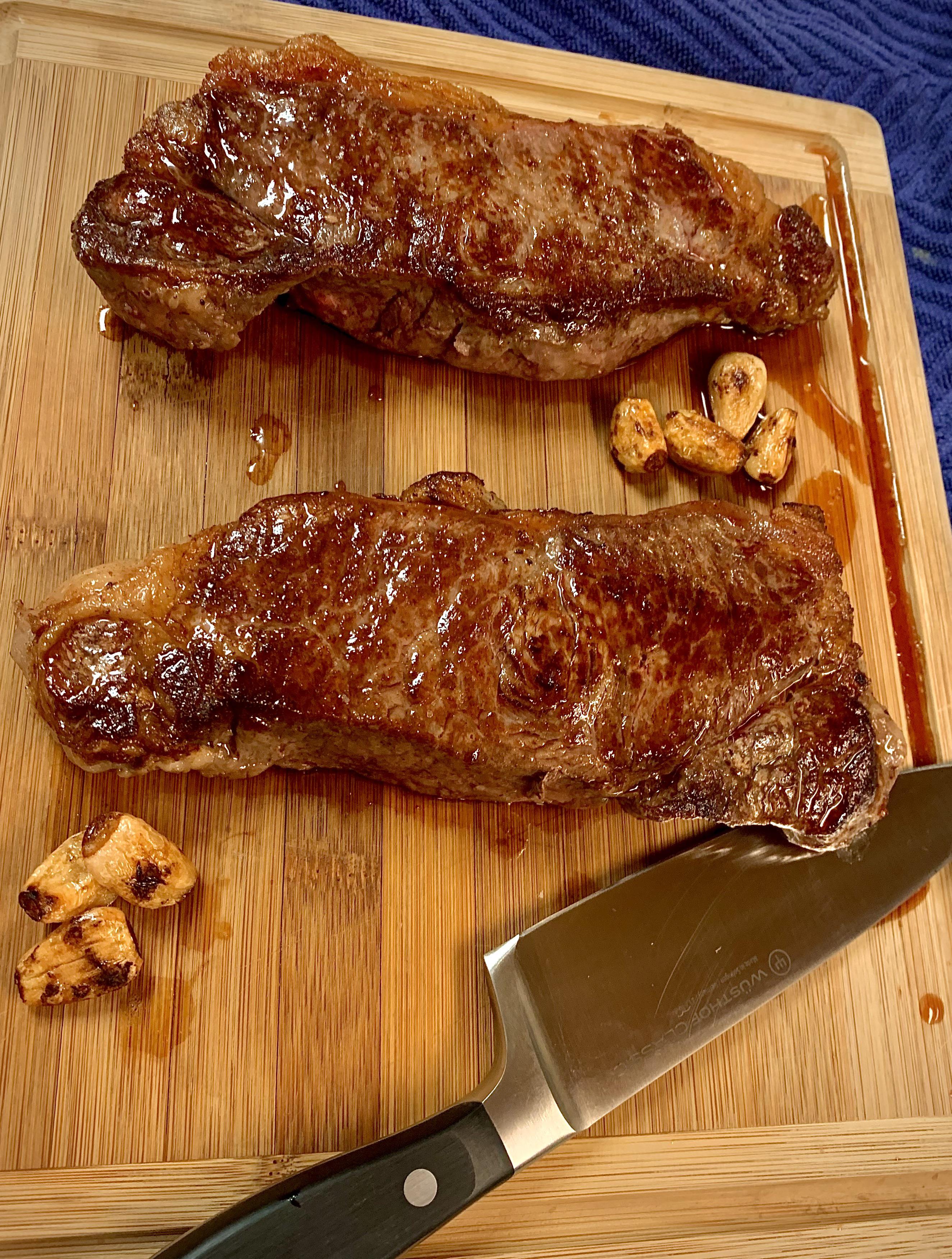I made sous vide steaks and roasted garlic! FoodPorn