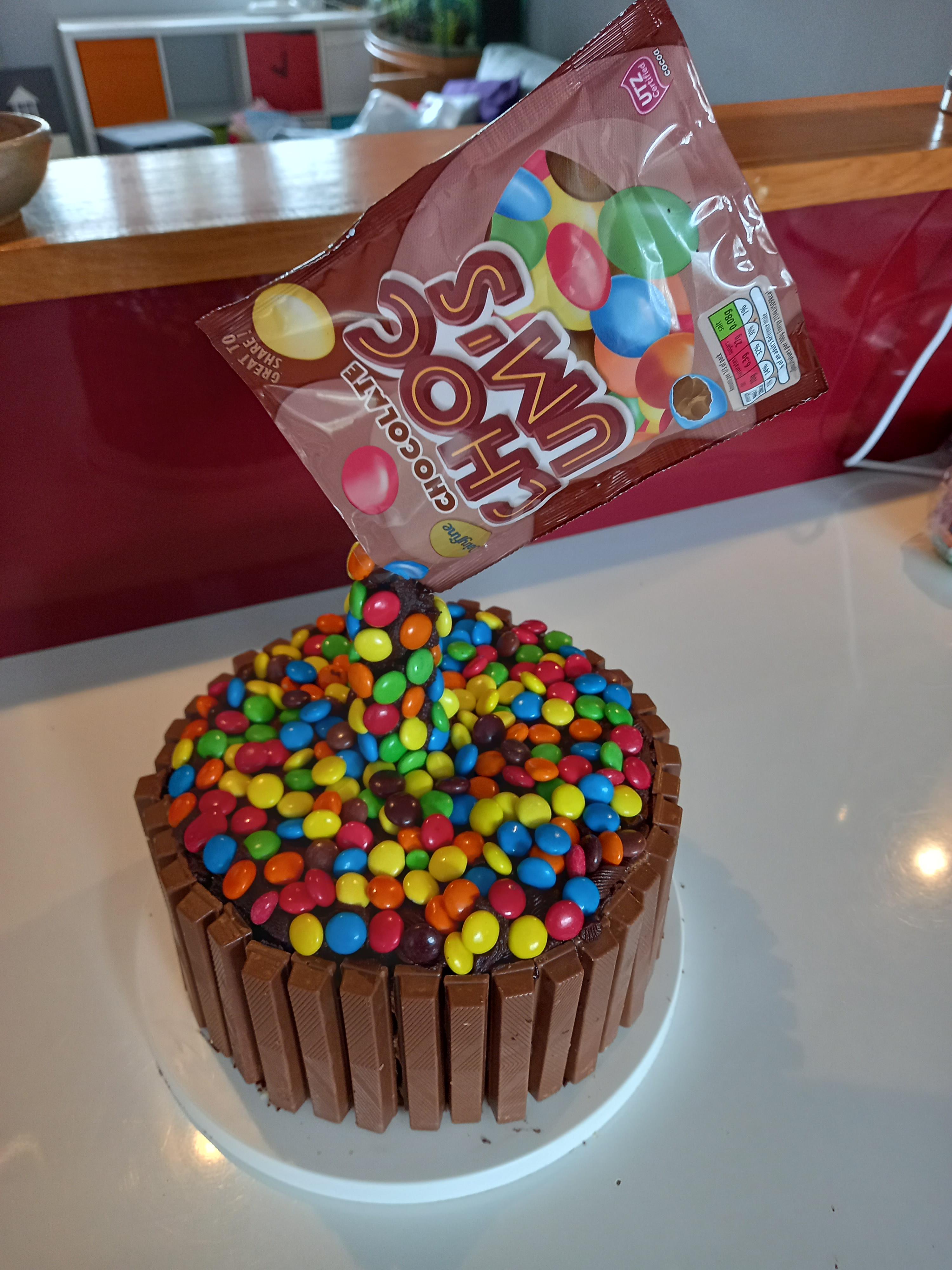 Boycotting nestle so I made a kit kat cake with Aldi "Choco Breaks" for