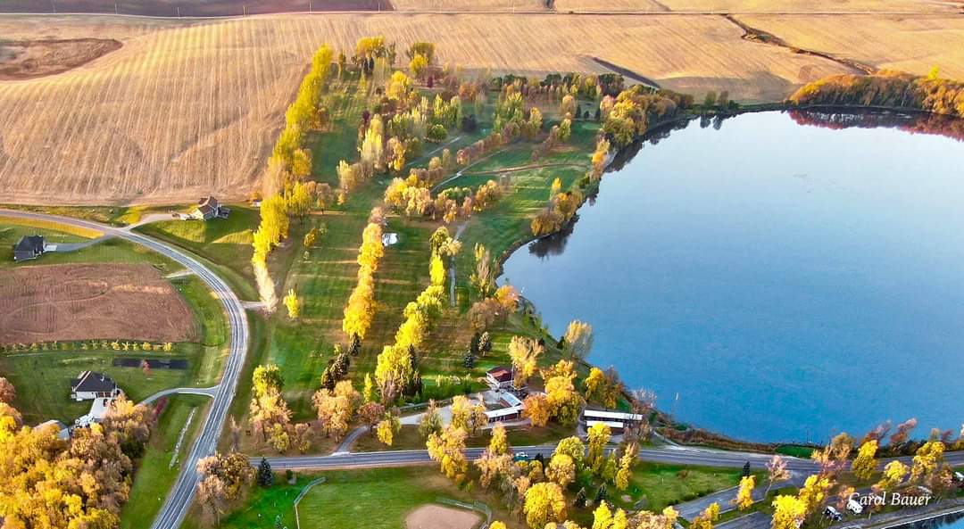 Minnesota golf course shaped like Minnesota? During fall? If you ever