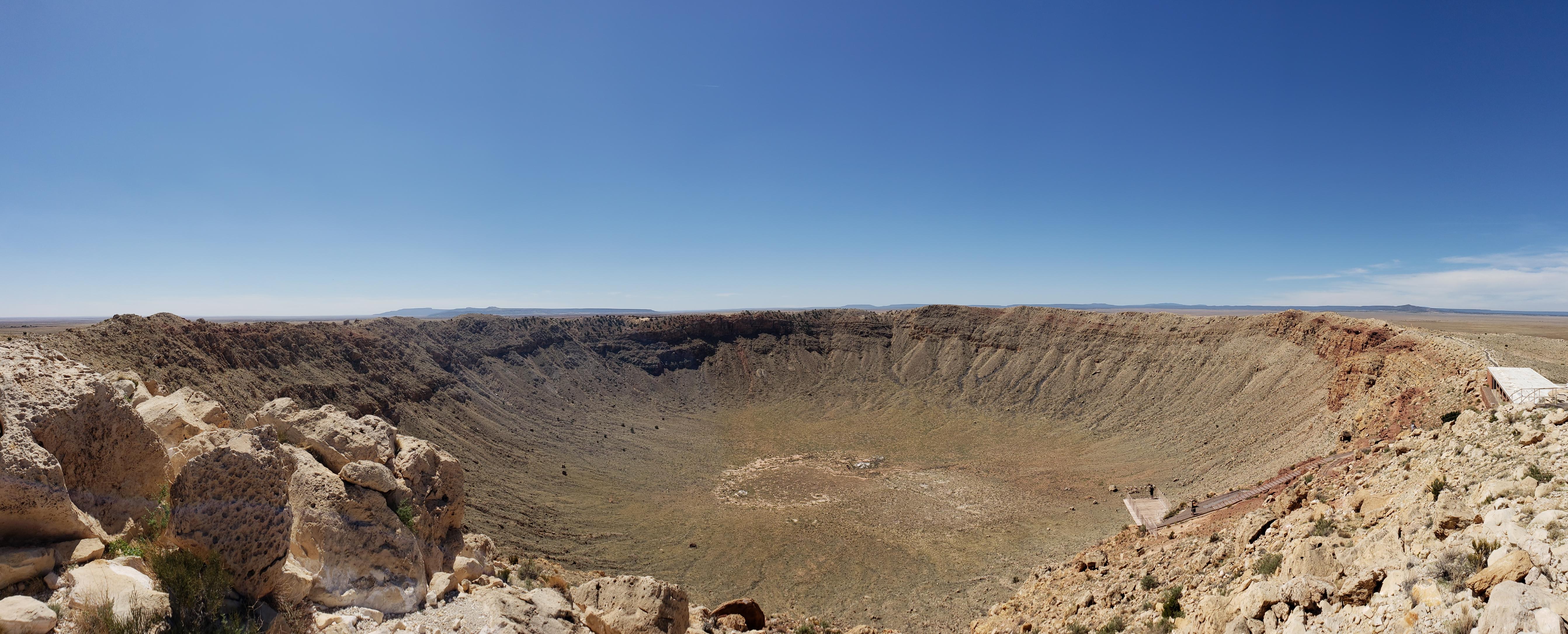 Meteor Crater National Landmark, AZ. [5369x2170] [OC] r/EarthPorn