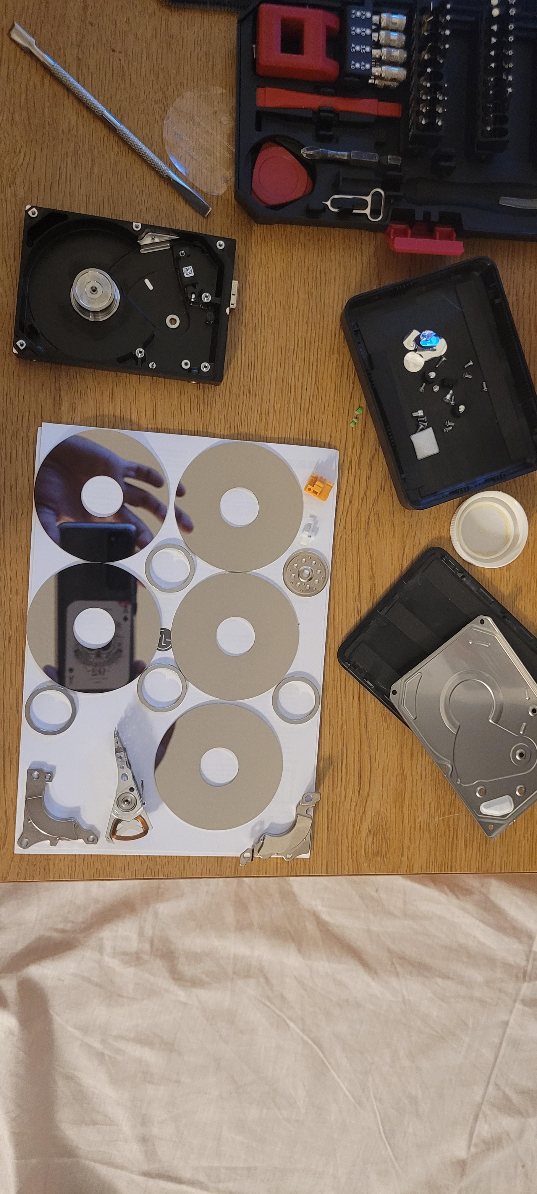 This is what's inside a 5 terabyte external HDD : r/mildlyinteresting