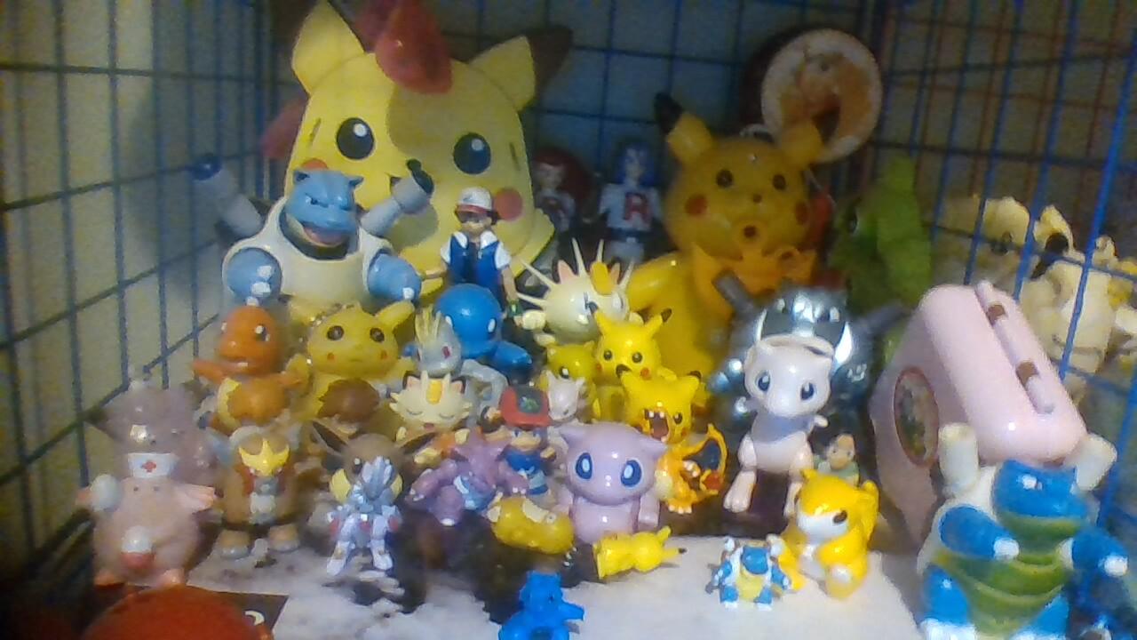 my old Pokemon toys r/toys