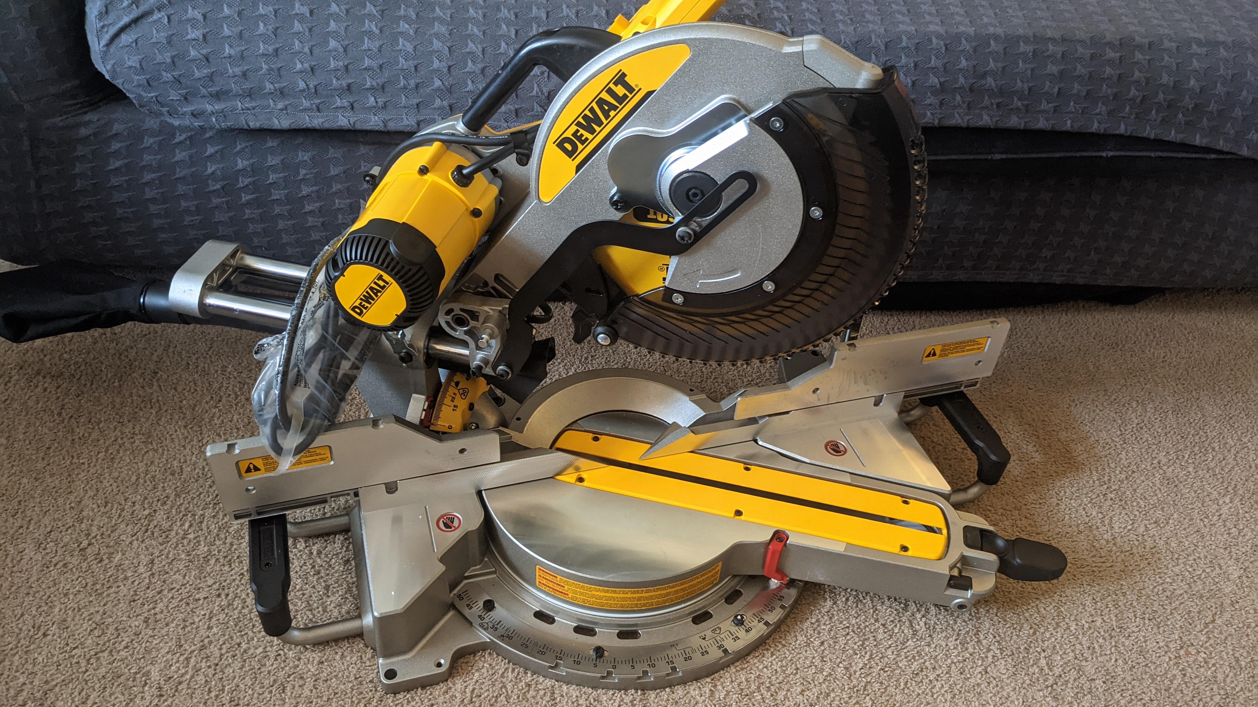 New Toy delivered today r/BeginnerWoodWorking