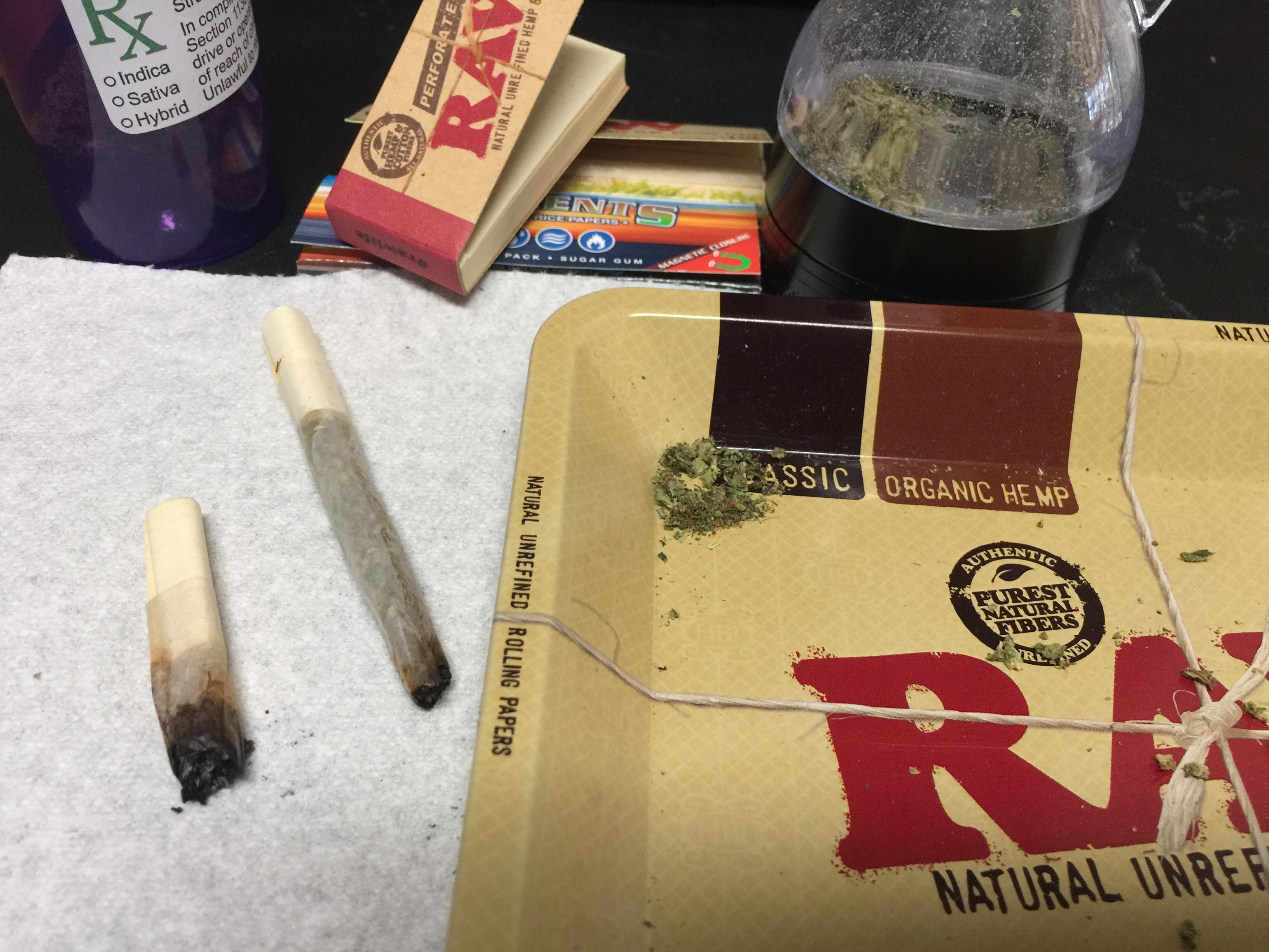 Why won’t my joint stay lit? Constantly having to light it up. r/trees