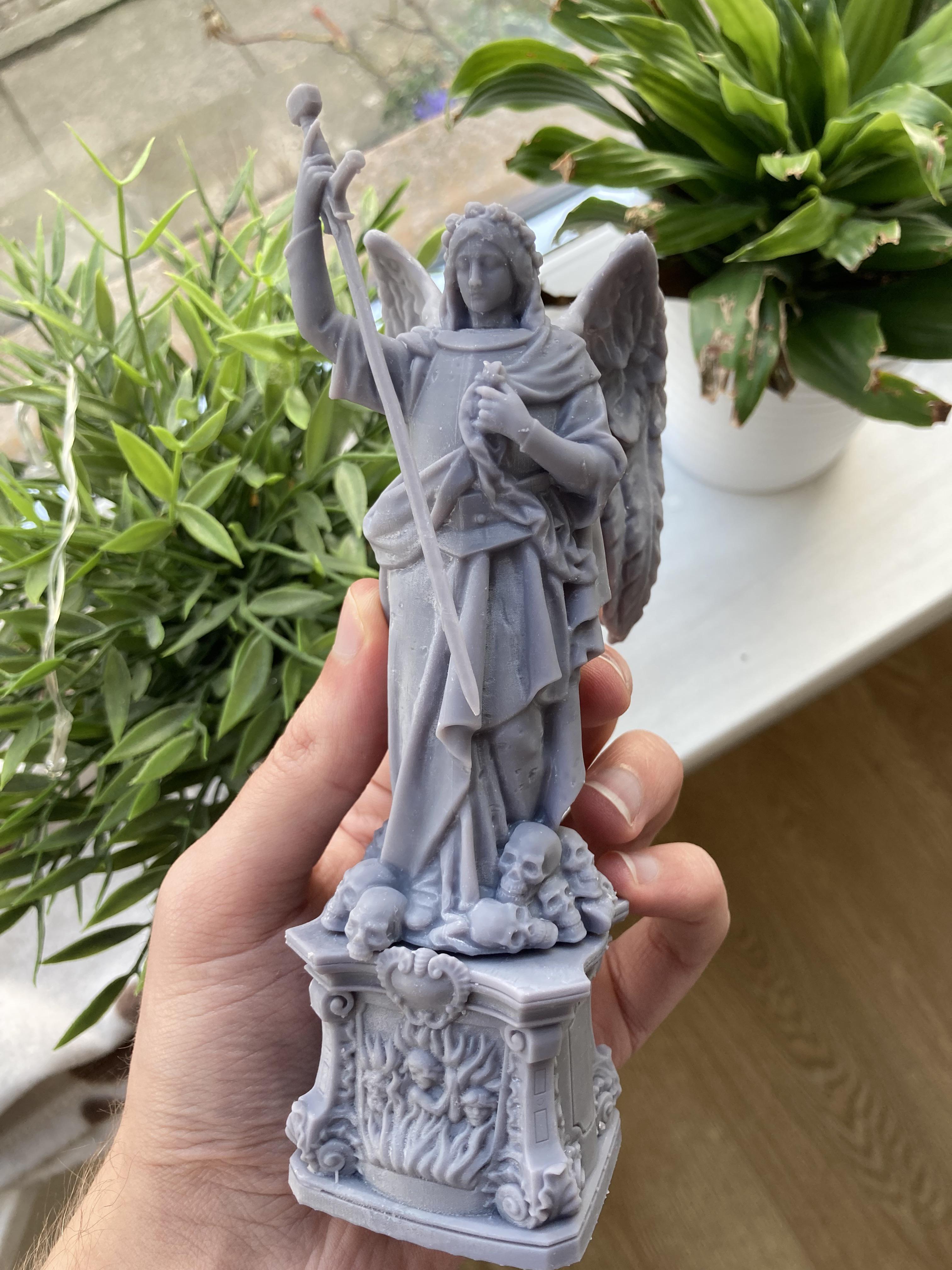 My biggest print so far, a warrior angel statue (13cm tall). Printed
