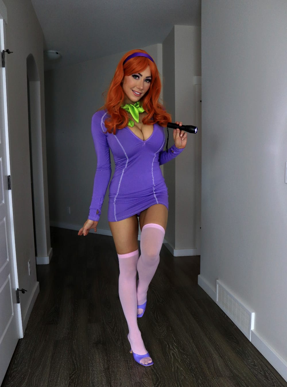 Daphne (Scooby-Doo) by e_lizzabethx : cosplaybabes