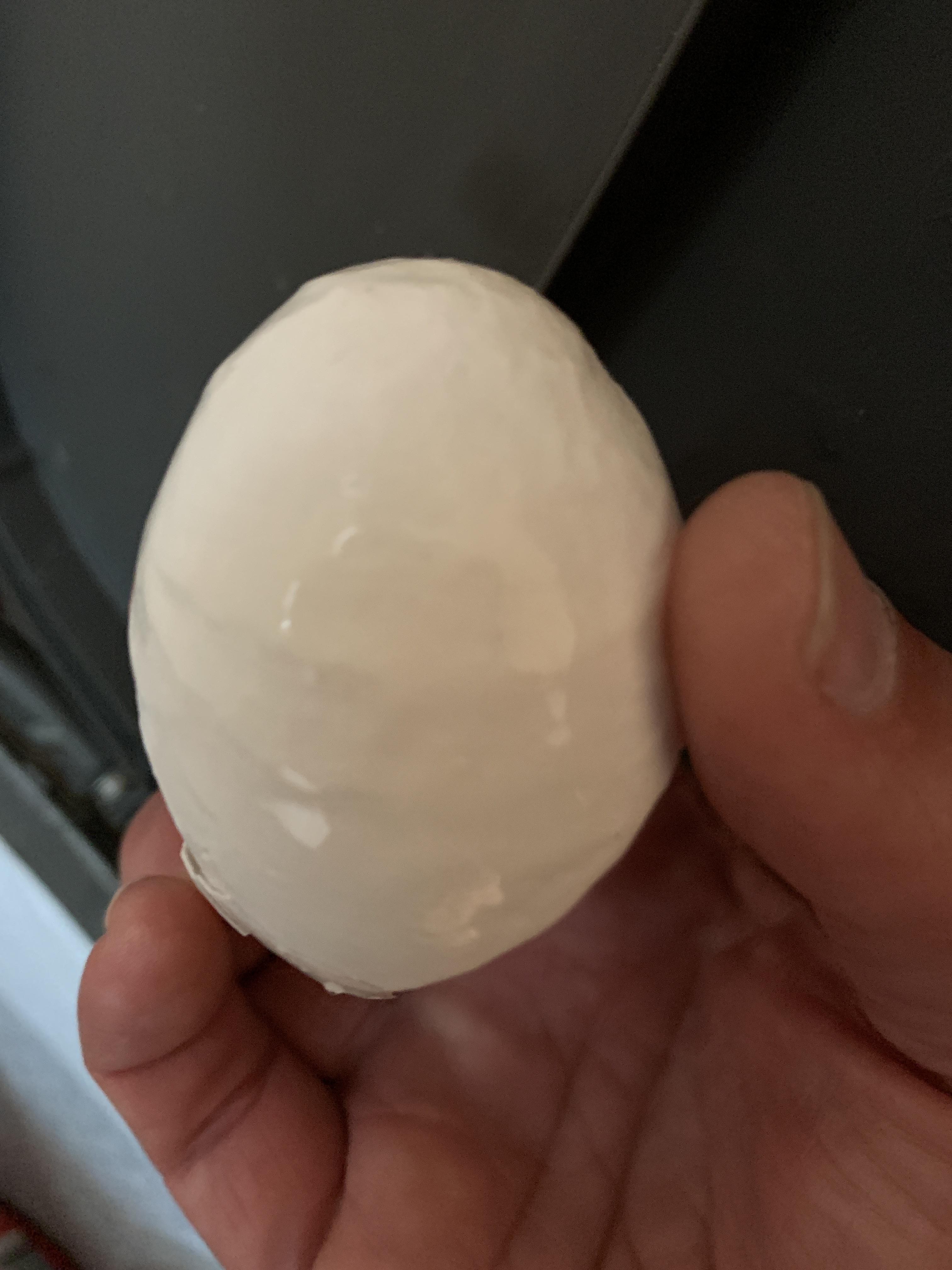 What is going on with this egg shell? r/foodscience
