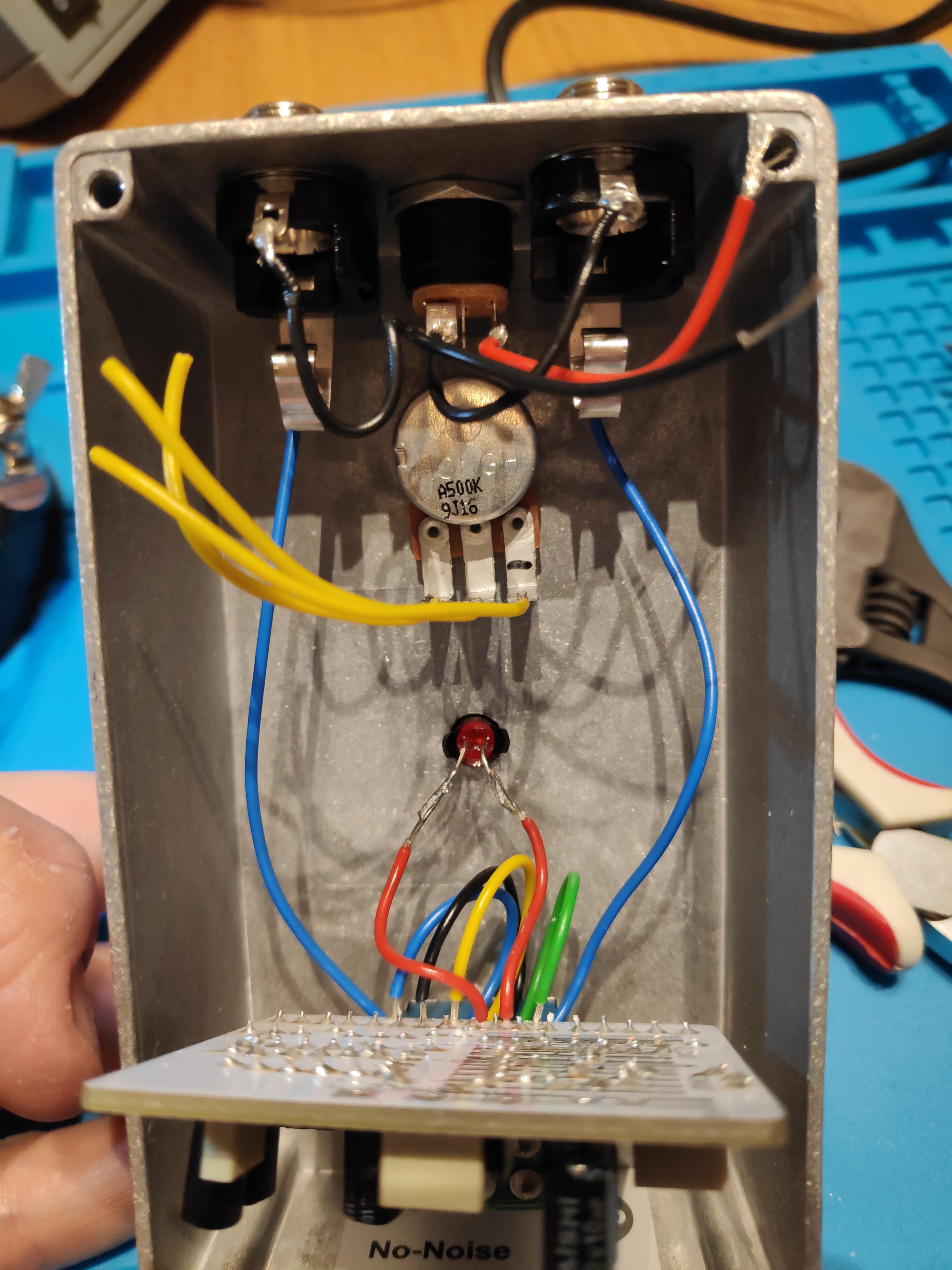 Finished 4th build pcb mania nonoise gate, but the LED doesn't work