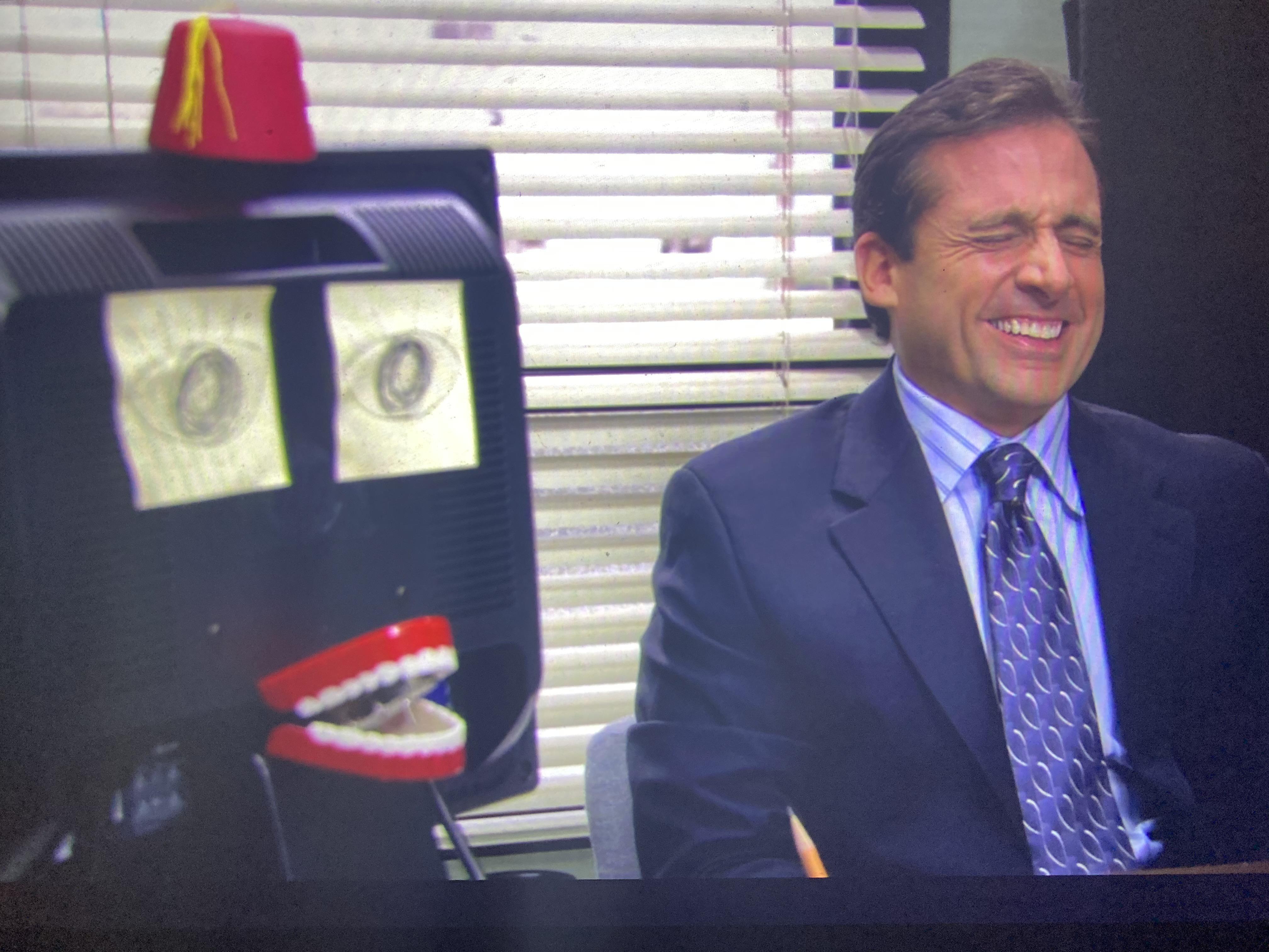 The cast member of the office Harvey the computer r