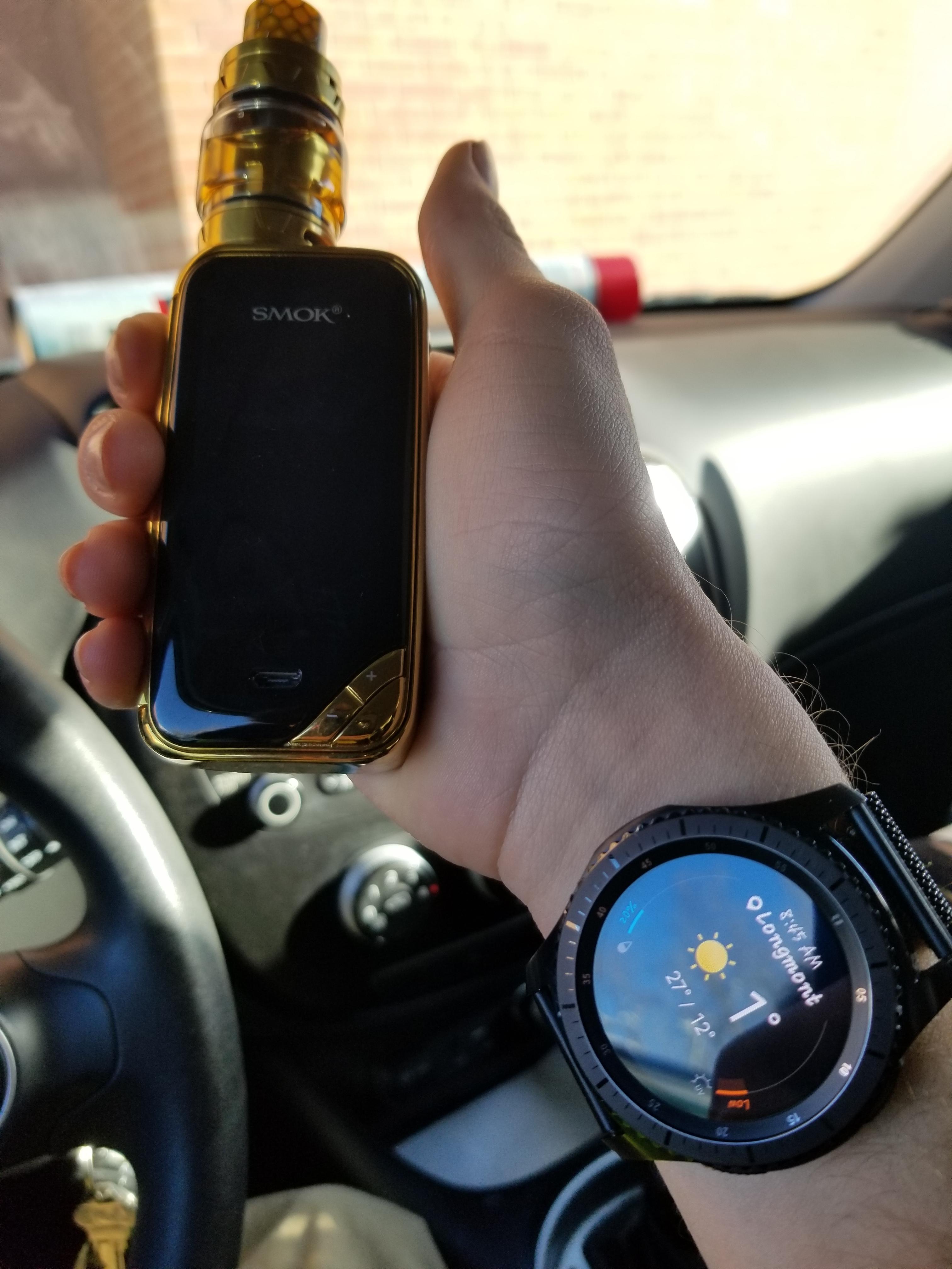 The it's too cold to vape outside so I'll just stay in my car handcheck