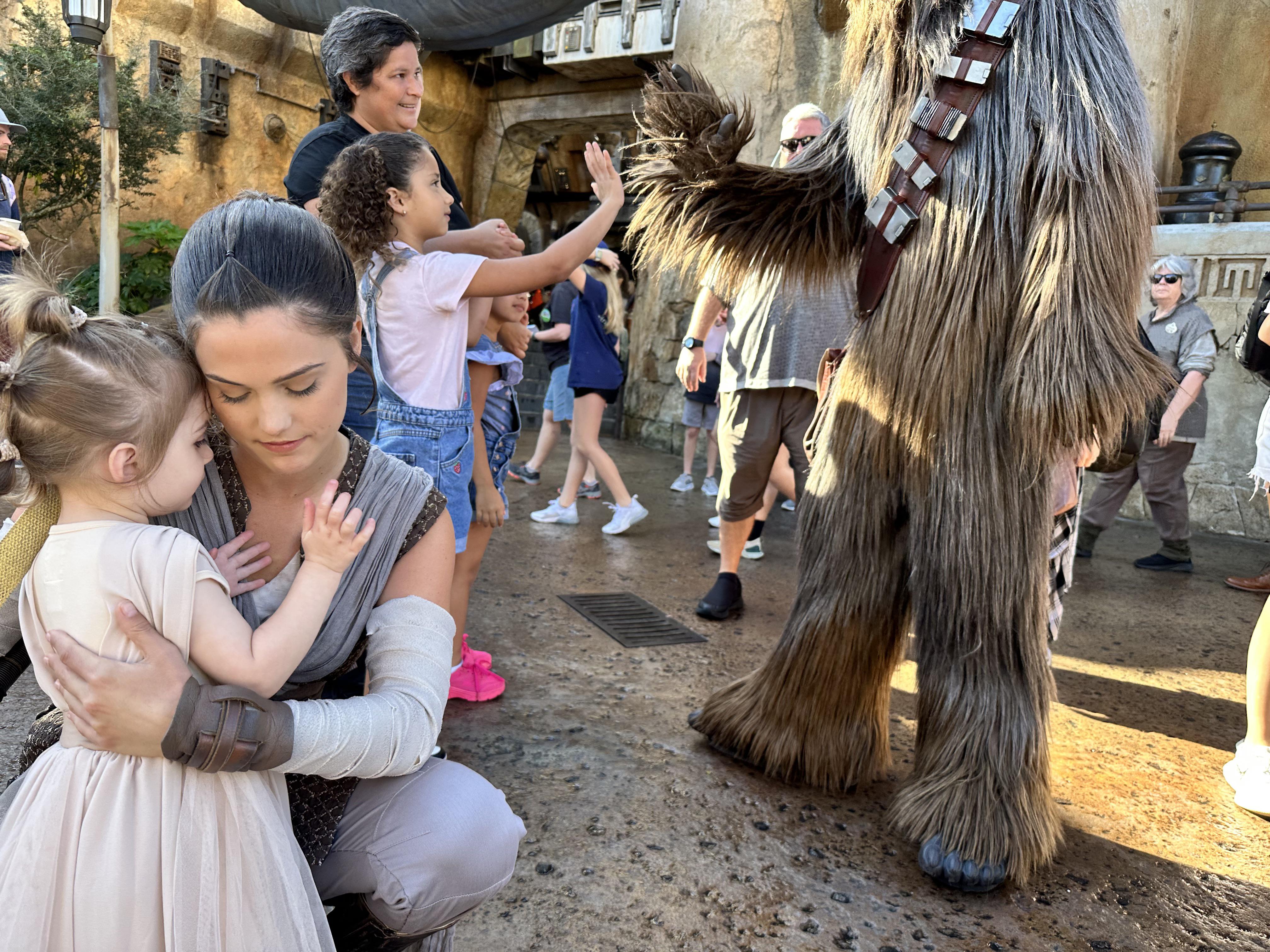 My daughter meeting Rey at Galaxy’s Edge in Disneys Hollywood Studios