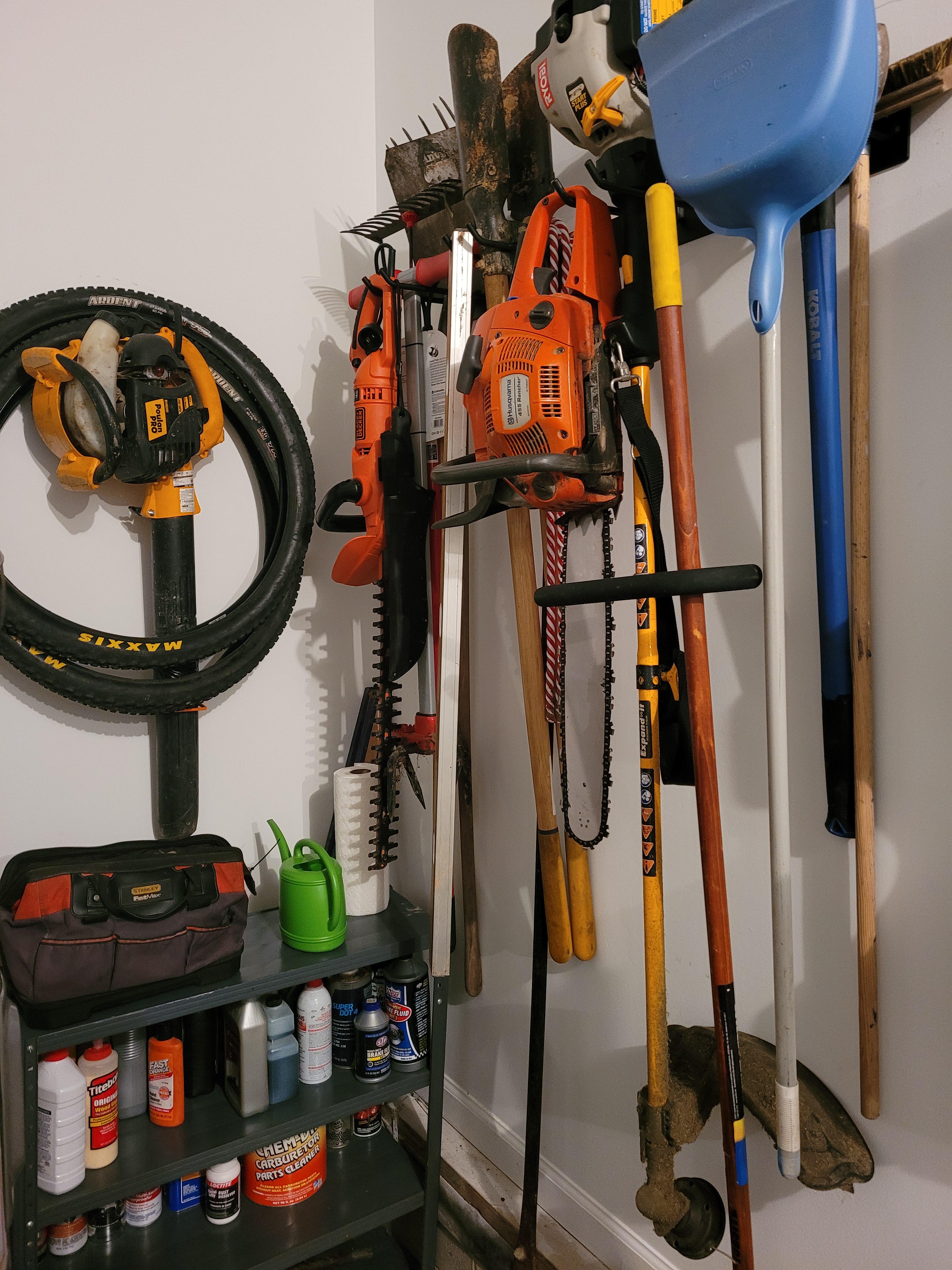 Is it ok to store my saw this way? r/Chainsaw