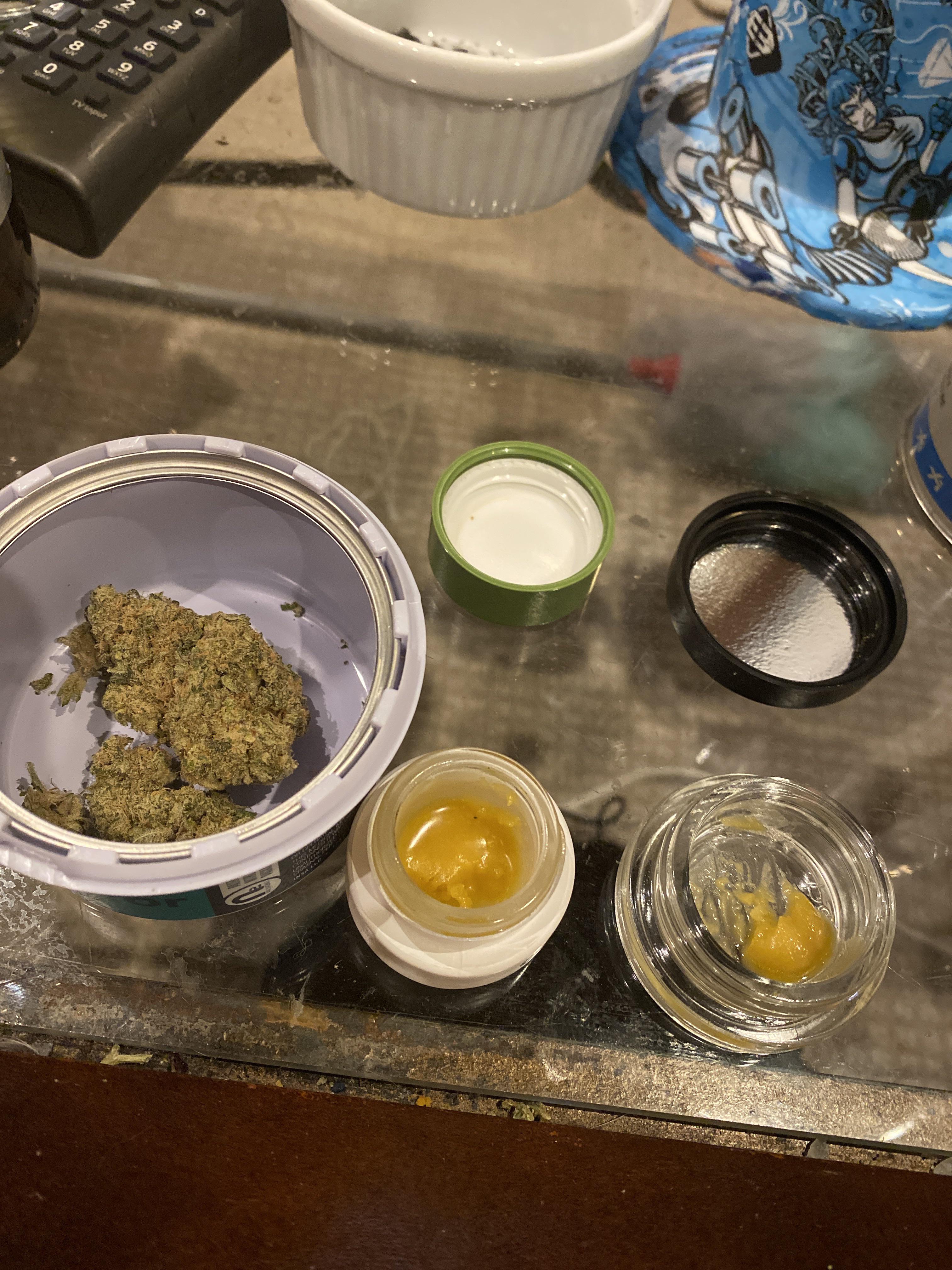 Insa sunshine 4 cresco Pineapple Express and honey boo x lime skunk