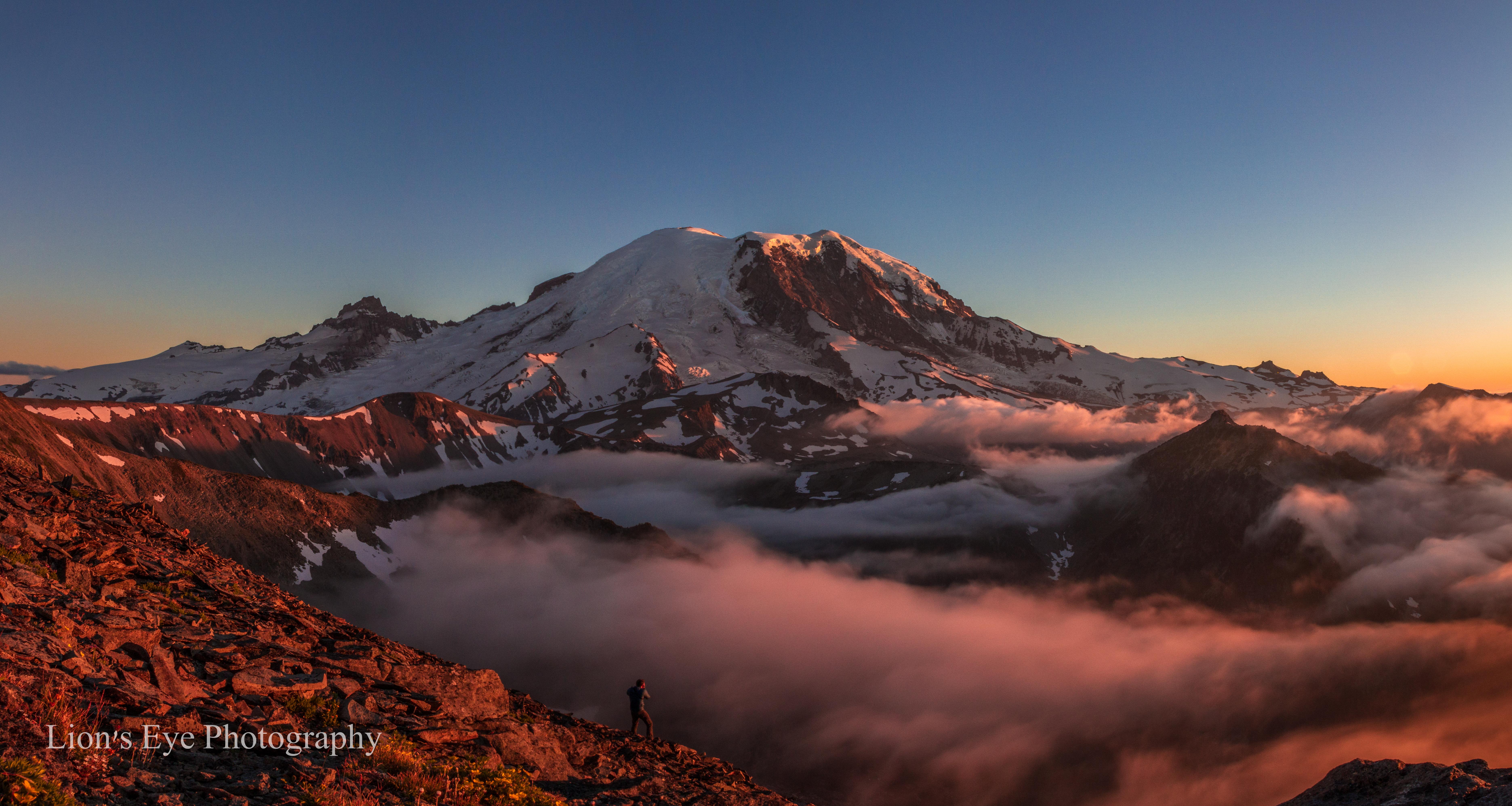 Sunset above the Clouds; taken at the Mount Fremont Lookout in the Mt