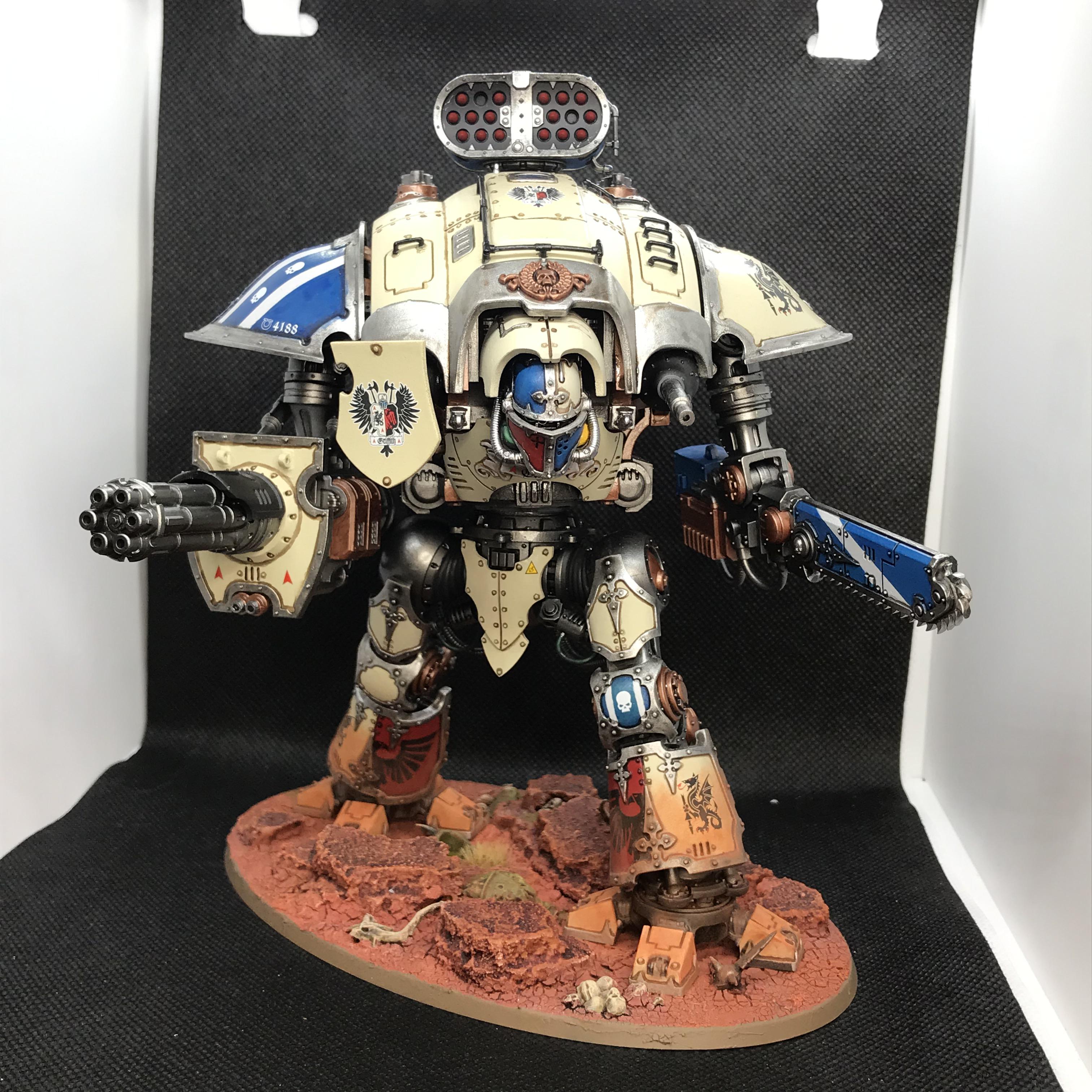 40k imperial knight, house Griffith. r/minipainting