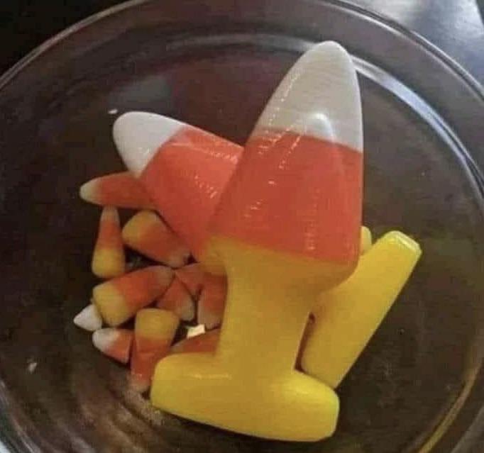 This extra large candy corn tastes like shit r/NSFWMemes